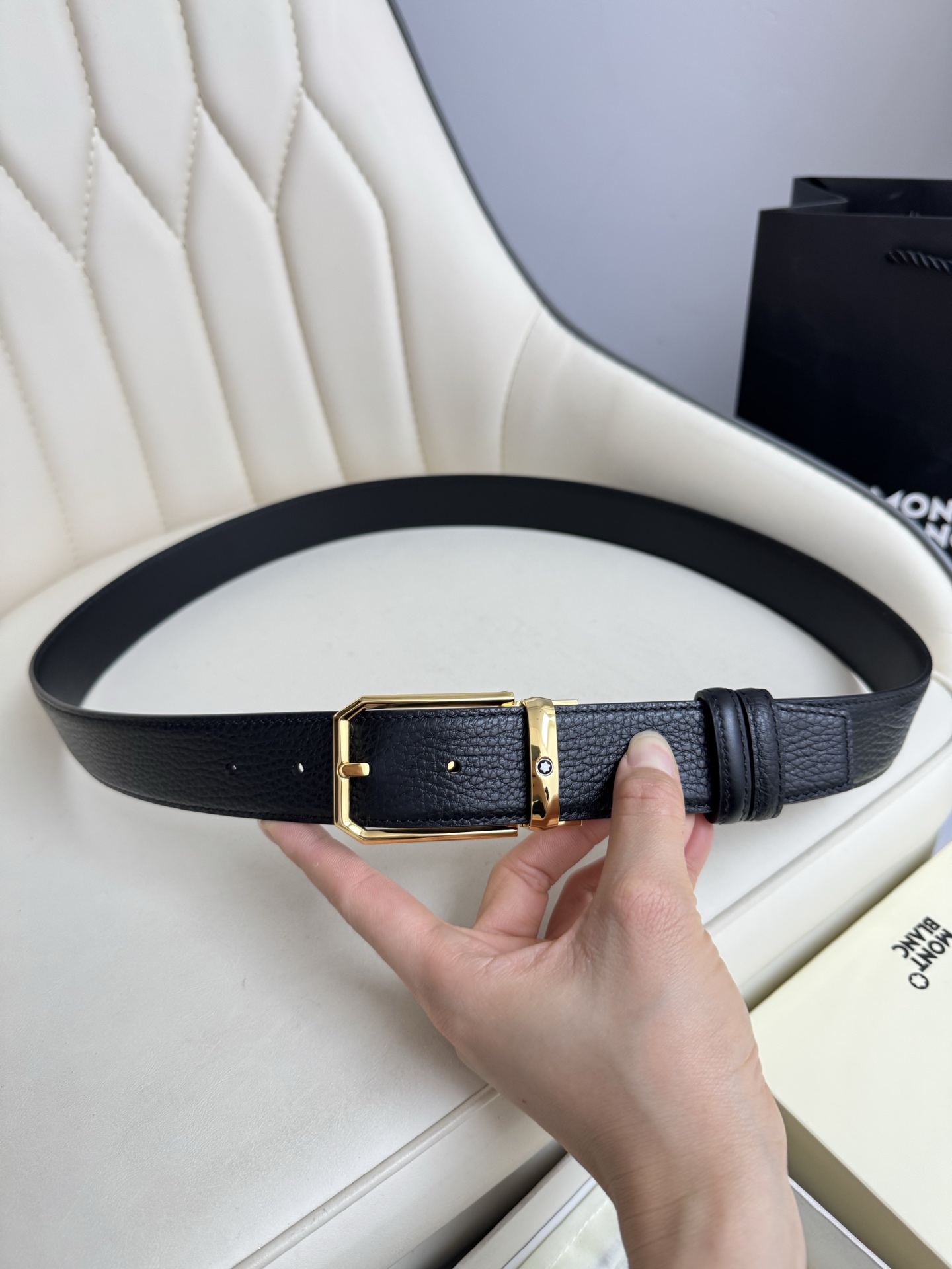 上質でスタイリッシュなベルトを厳選