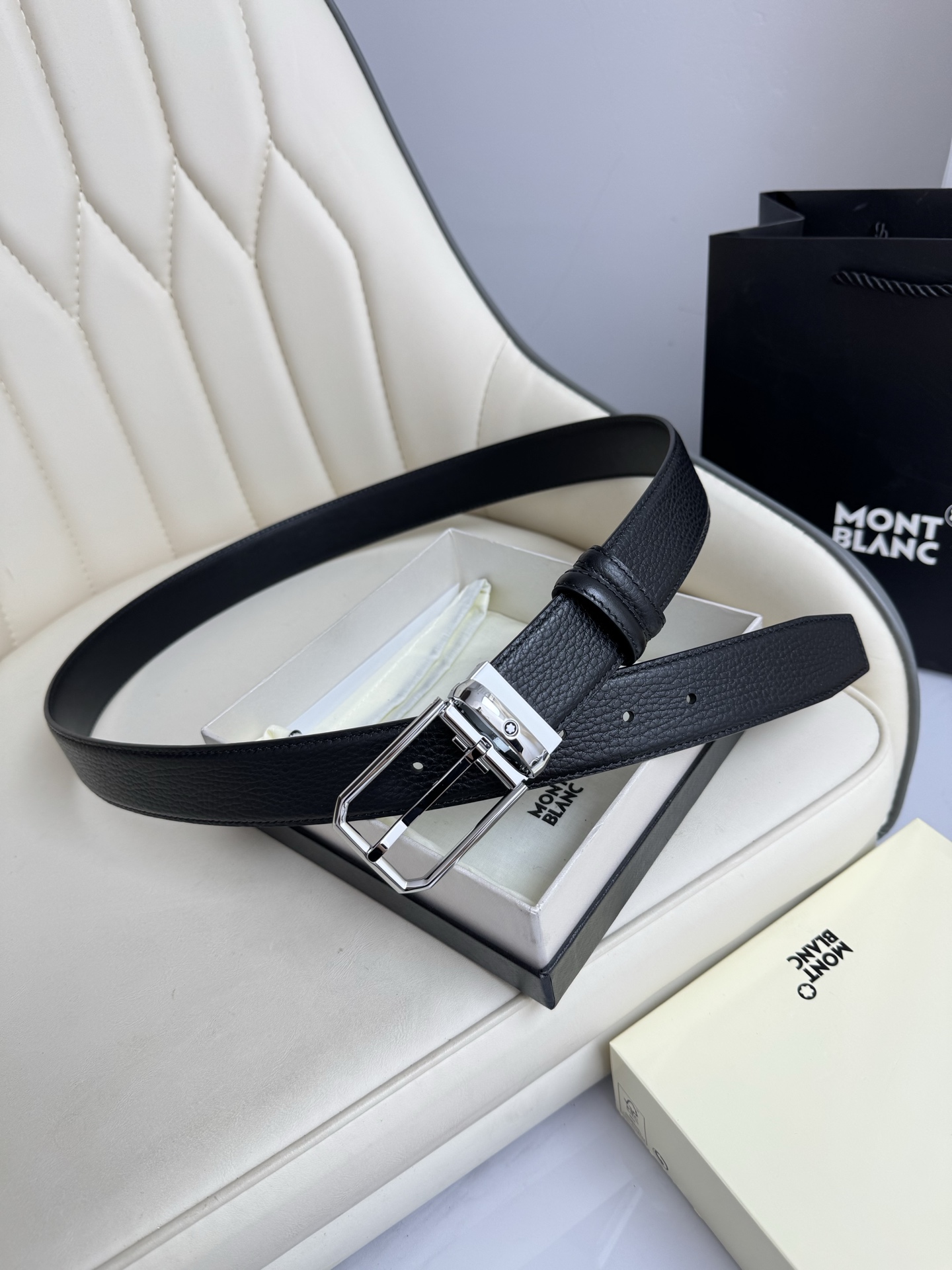 上質でスタイリッシュなベルトを厳選