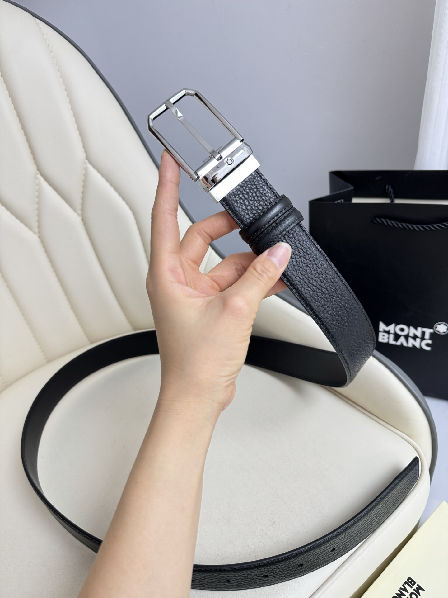 上質でスタイリッシュなベルトを厳選