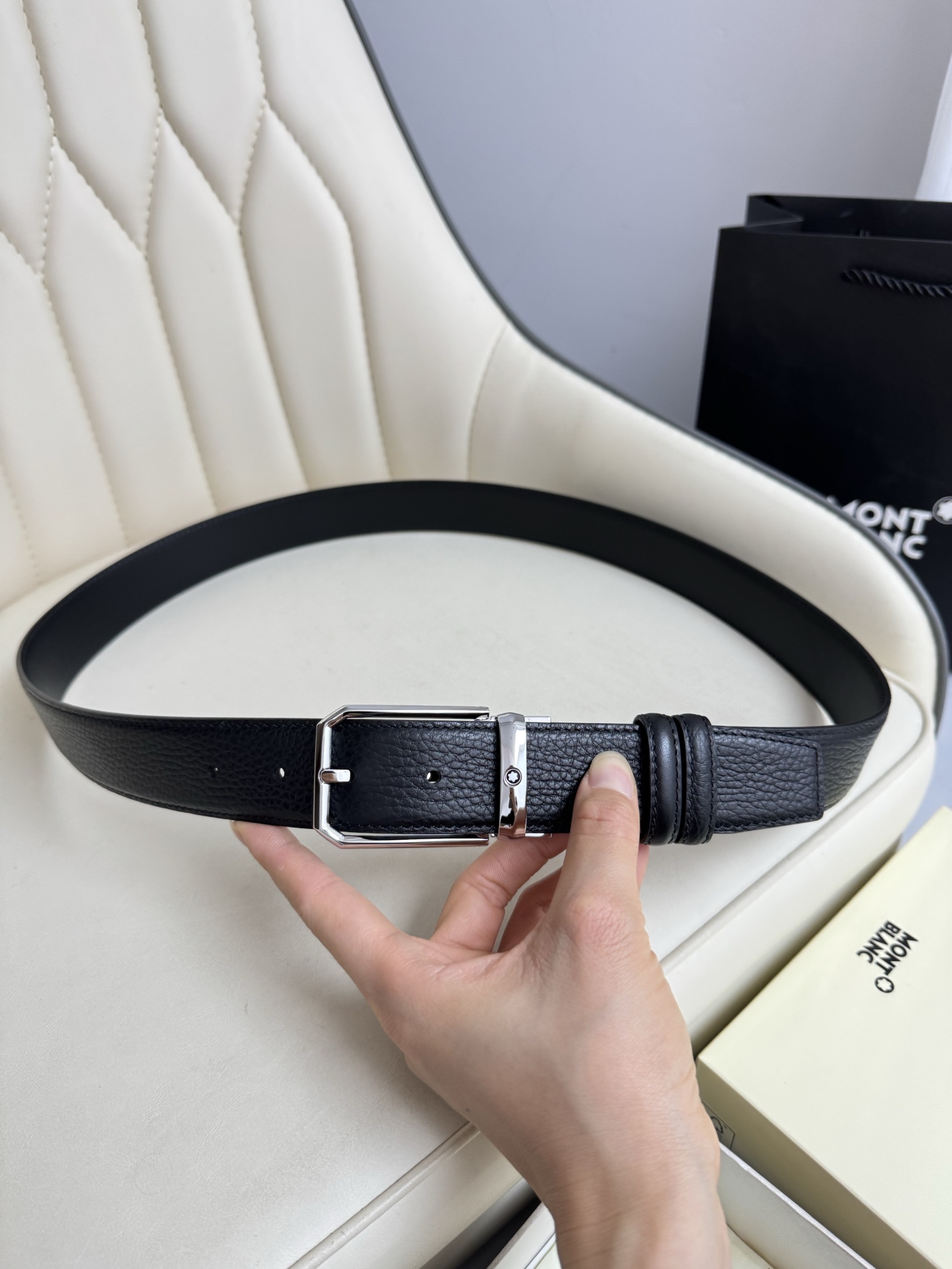 上質でスタイリッシュなベルトを厳選