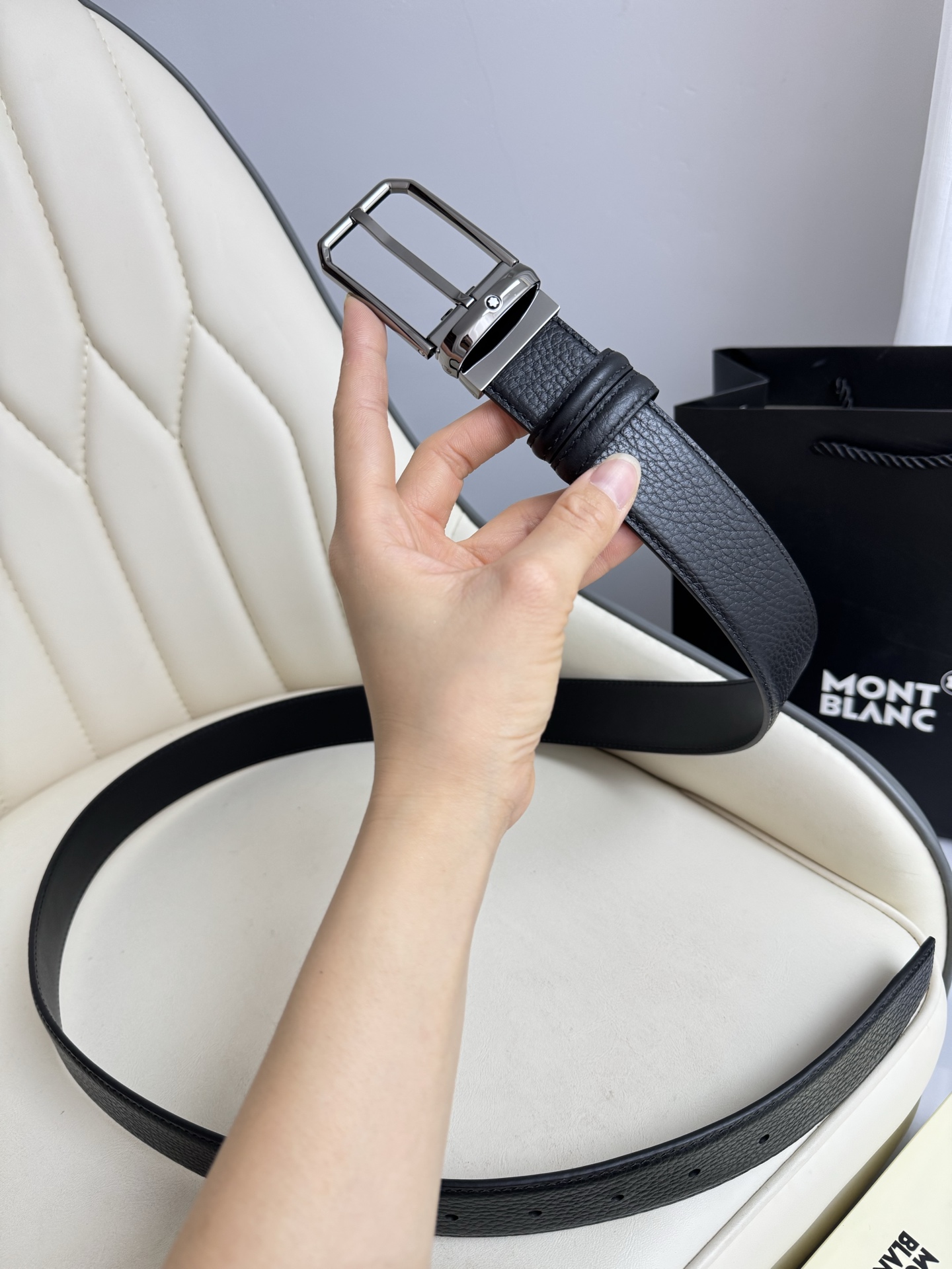 上質でスタイリッシュなベルトを厳選