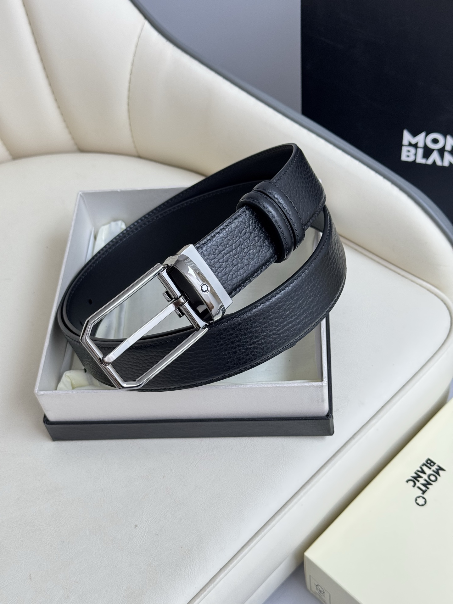 上質でスタイリッシュなベルトを厳選