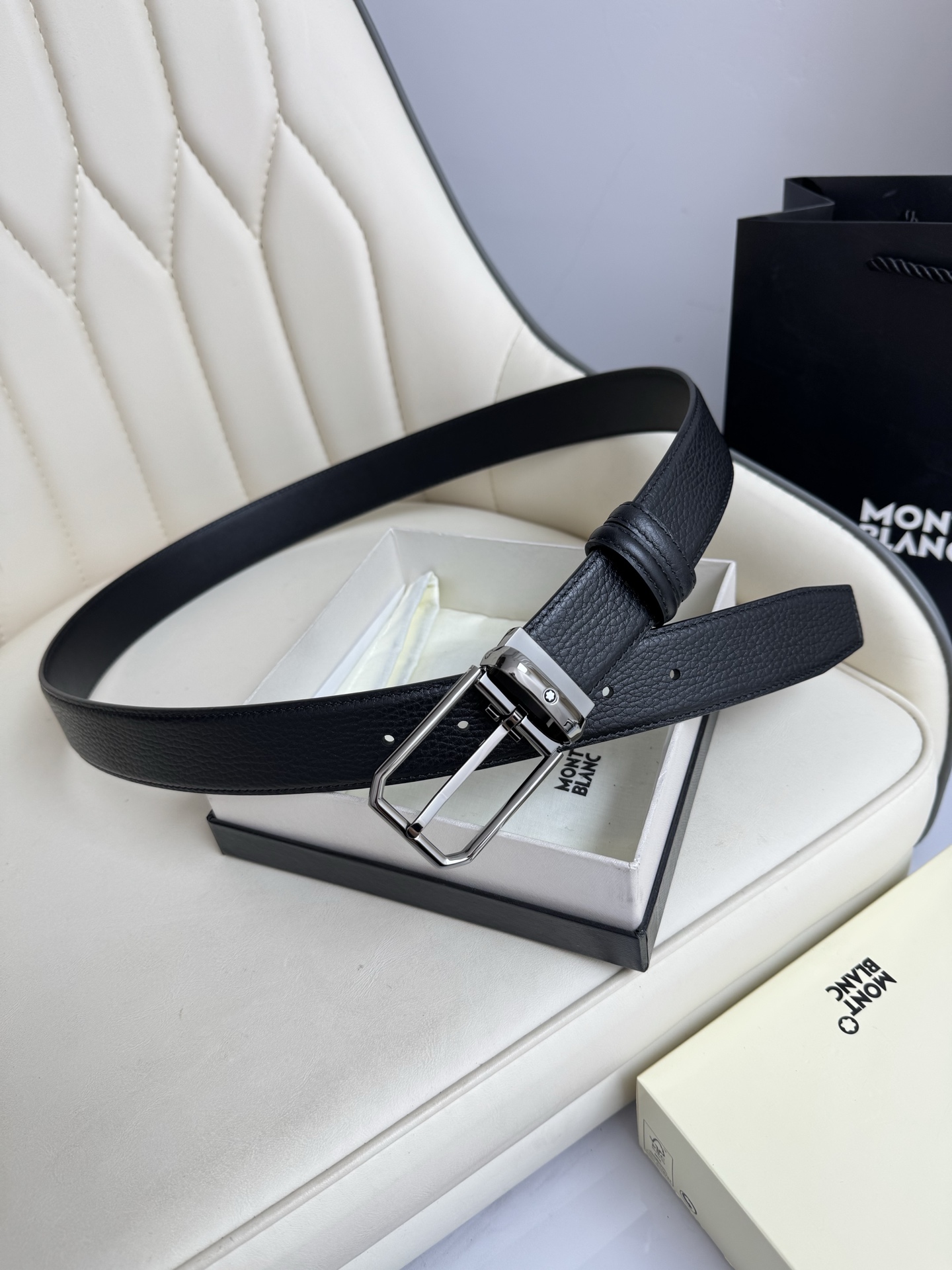 上質でスタイリッシュなベルトを厳選