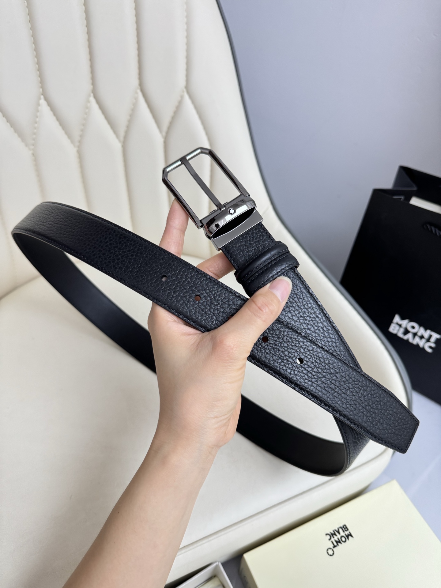 上質でスタイリッシュなベルトを厳選