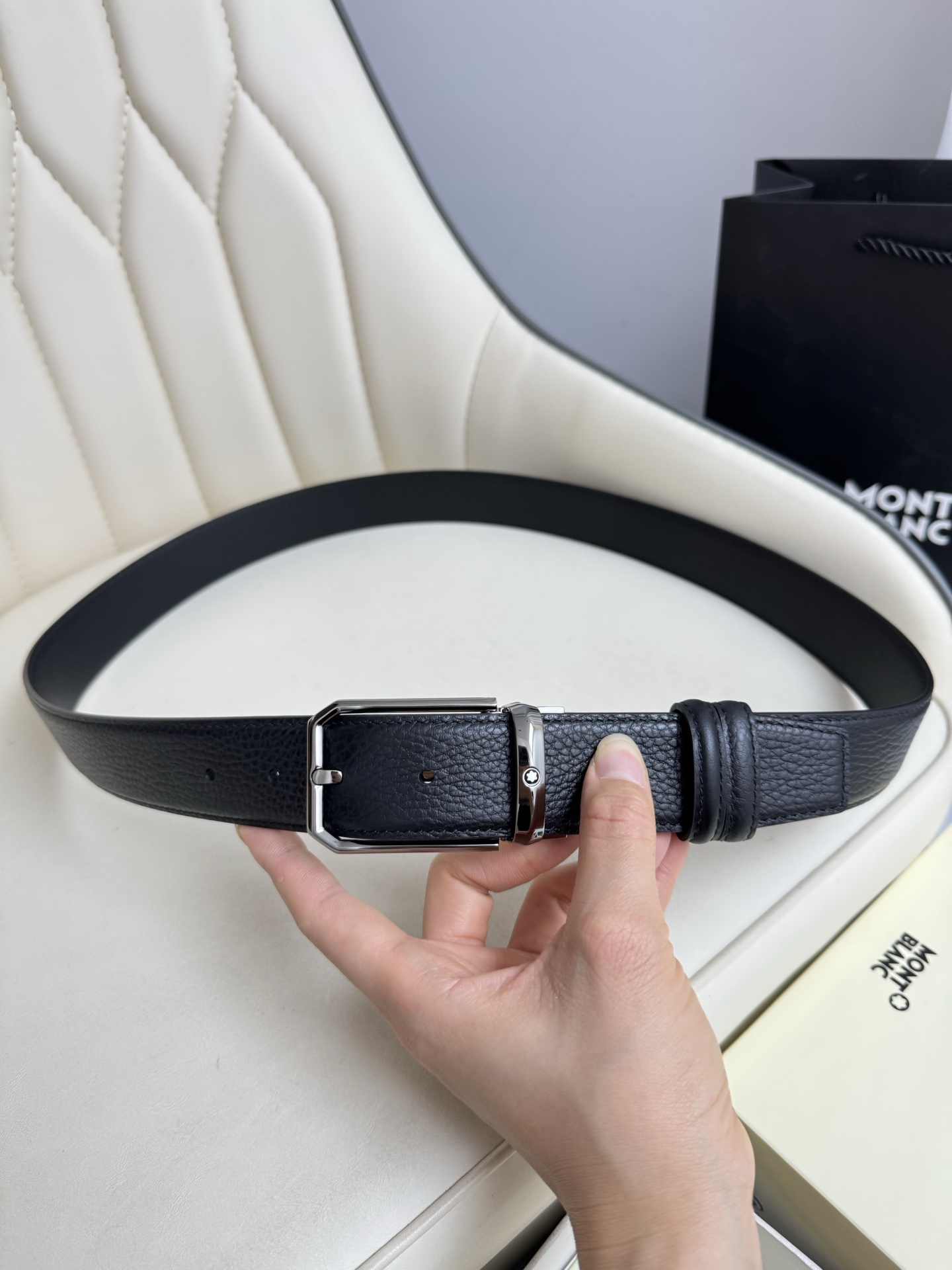 上質でスタイリッシュなベルトを厳選