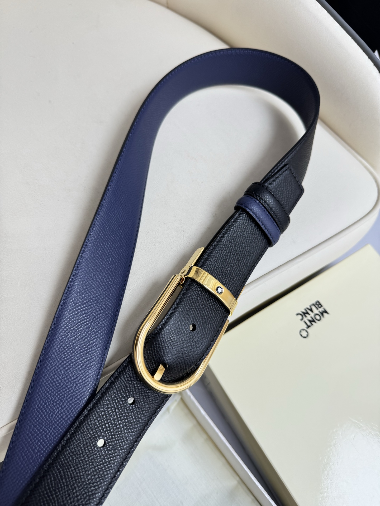 上質でスタイリッシュなベルトを厳選