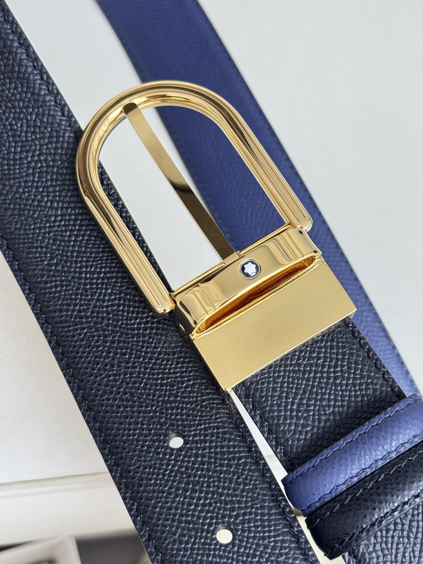 上質でスタイリッシュなベルトを厳選