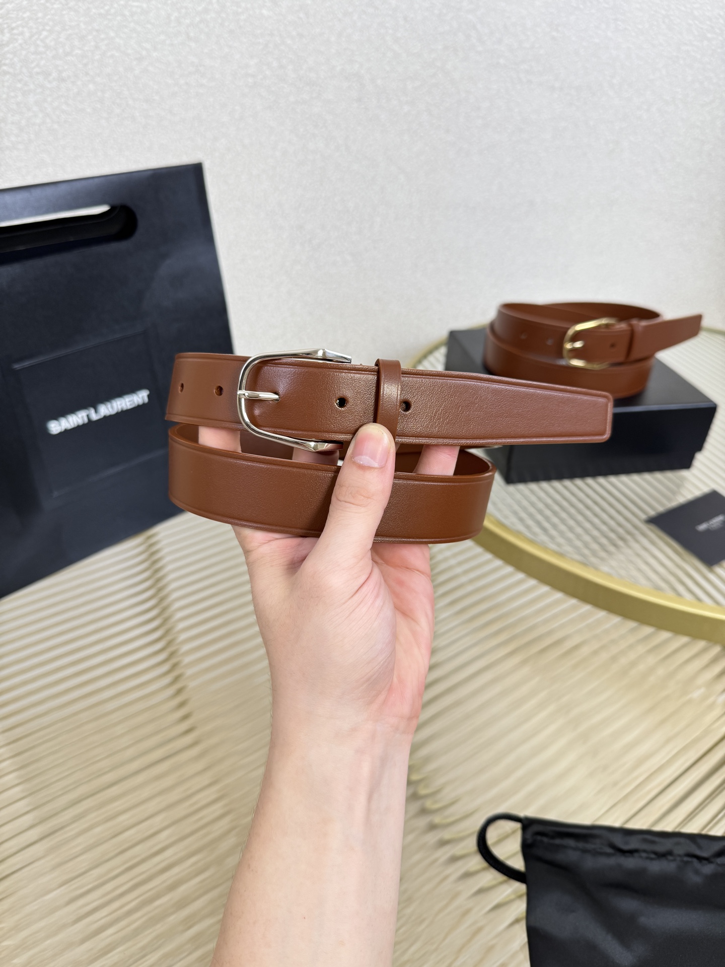 2025 开春秀款Saint Laurent 圣罗兰女士腰带皮带 原厂真金电渡扣头，意大利原厂皮，宽3.