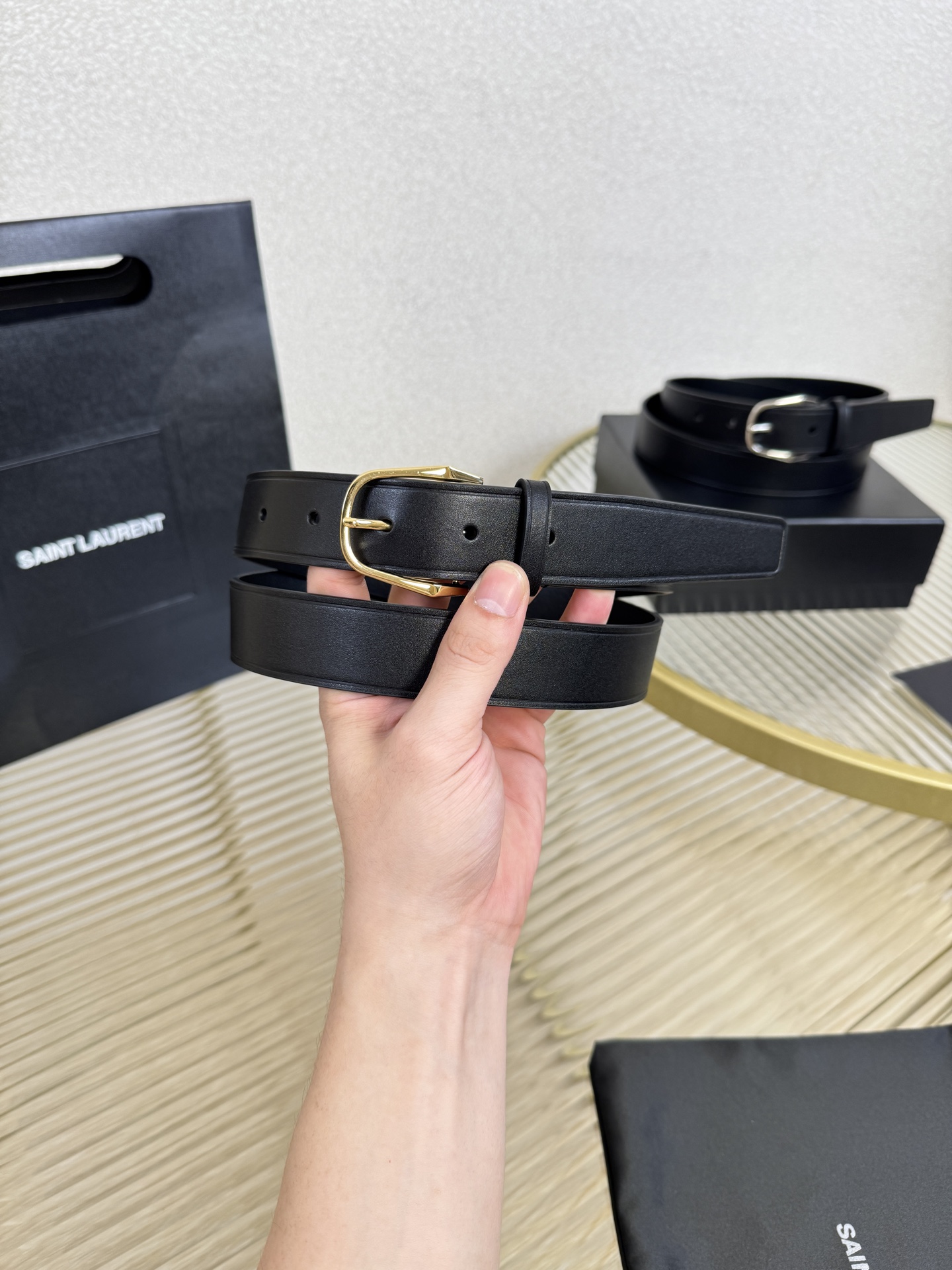 2025 开春秀款Saint Laurent 圣罗兰女士腰带皮带 原厂真金电渡扣头，意大利原厂皮，宽3.