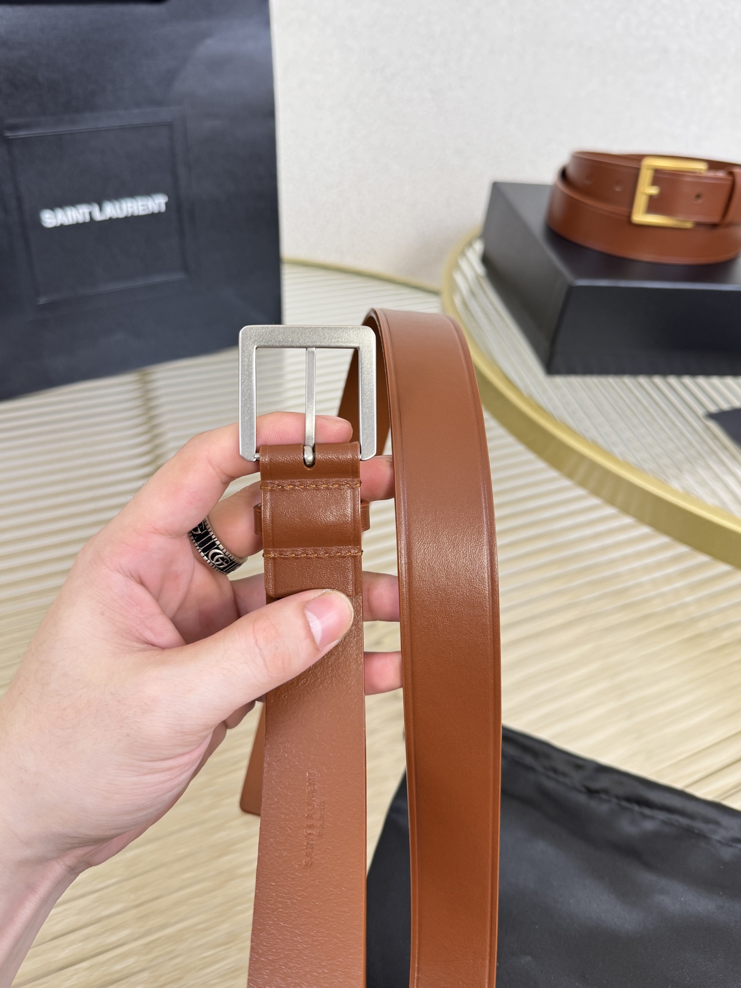 2025 开春秀款Saint Laurent 圣罗兰女士腰带皮带 原厂真金电渡扣头，意大利原厂皮，宽3.
