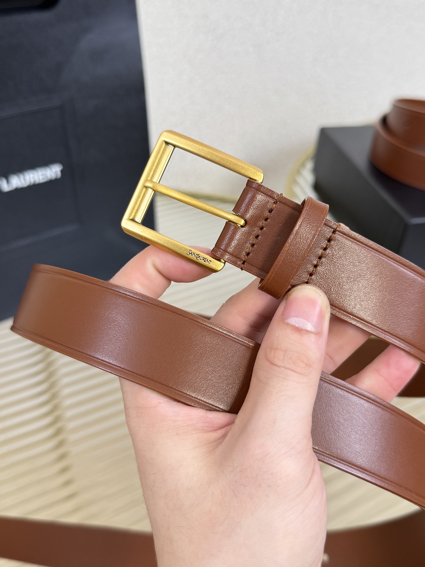 2025 开春秀款Saint Laurent 圣罗兰女士腰带皮带 原厂真金电渡扣头，意大利原厂皮，宽3.0cm，代购级。🅿️170