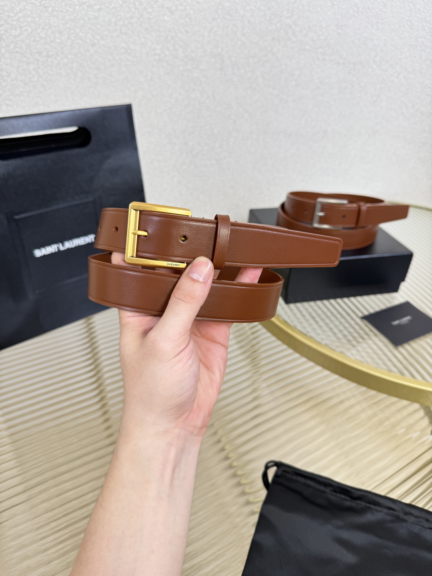 2025 开春秀款Saint Laurent 圣罗兰女士腰带皮带 原厂真金电渡扣头，意大利原厂皮，宽3.0cm，代购级。🅿️170