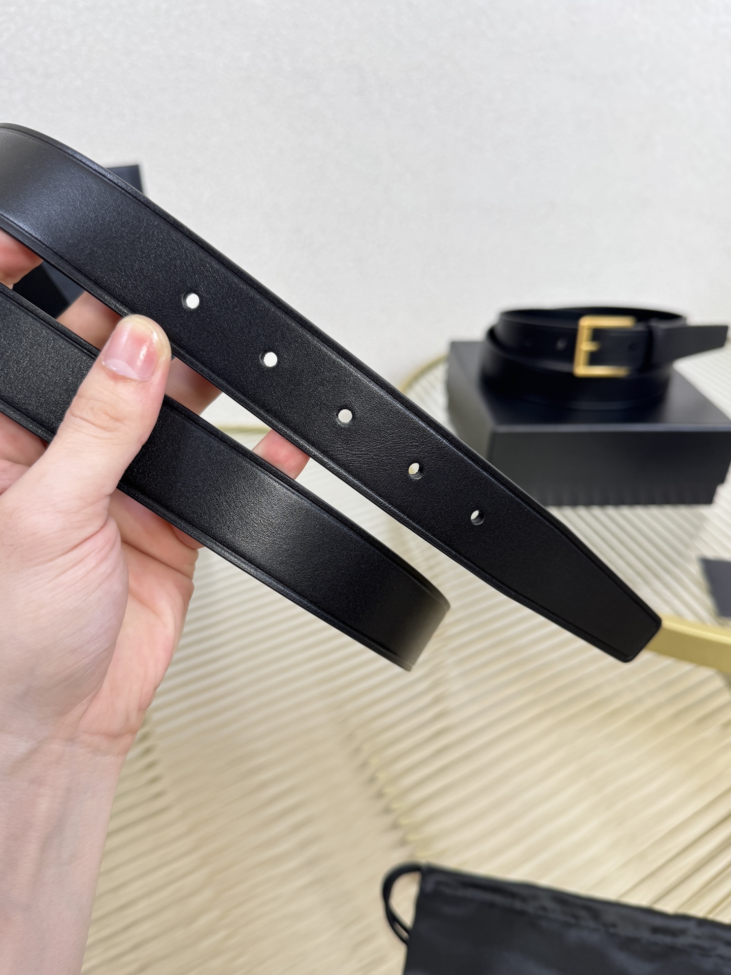 2025 开春秀款Saint Laurent 圣罗兰女士腰带皮带 原厂真金电渡扣头，意大利原厂皮，宽3.0cm，代购级。🅿️170