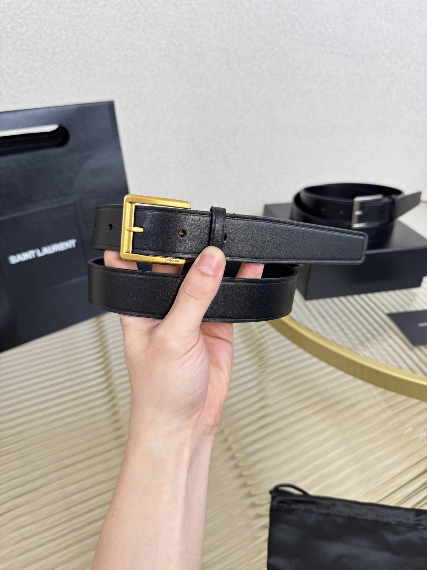 2025 开春秀款Saint Laurent 圣罗兰女士腰带皮带 原厂真金电渡扣头，意大利原厂皮，宽3.0cm，代购级。🅿️170