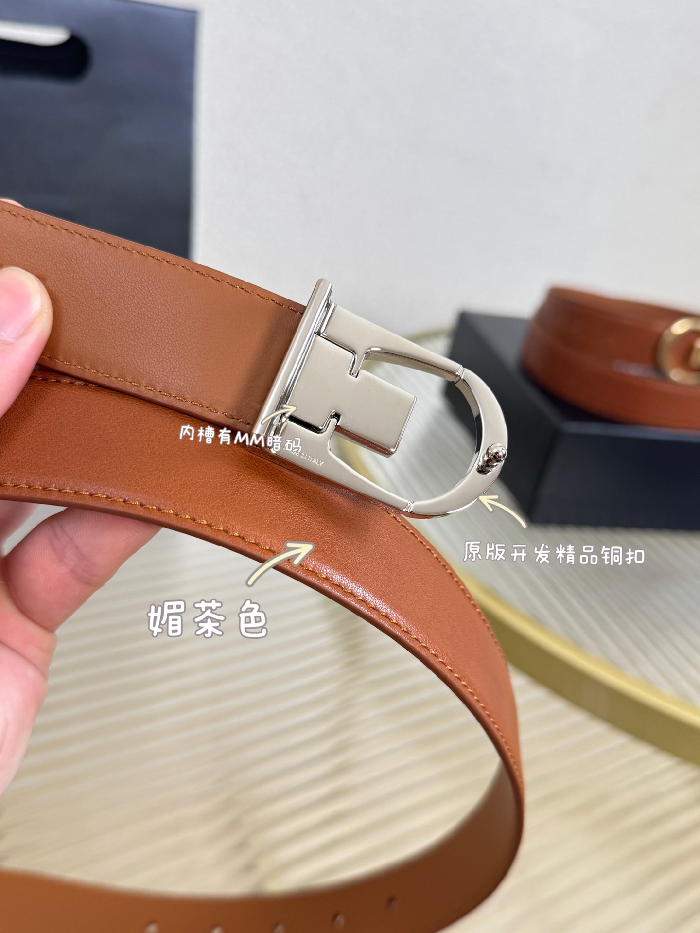 2025 开春秀款Saint Laurent 圣罗兰女士腰带皮带 原厂真金电渡扣头，意大利原厂皮，宽3.