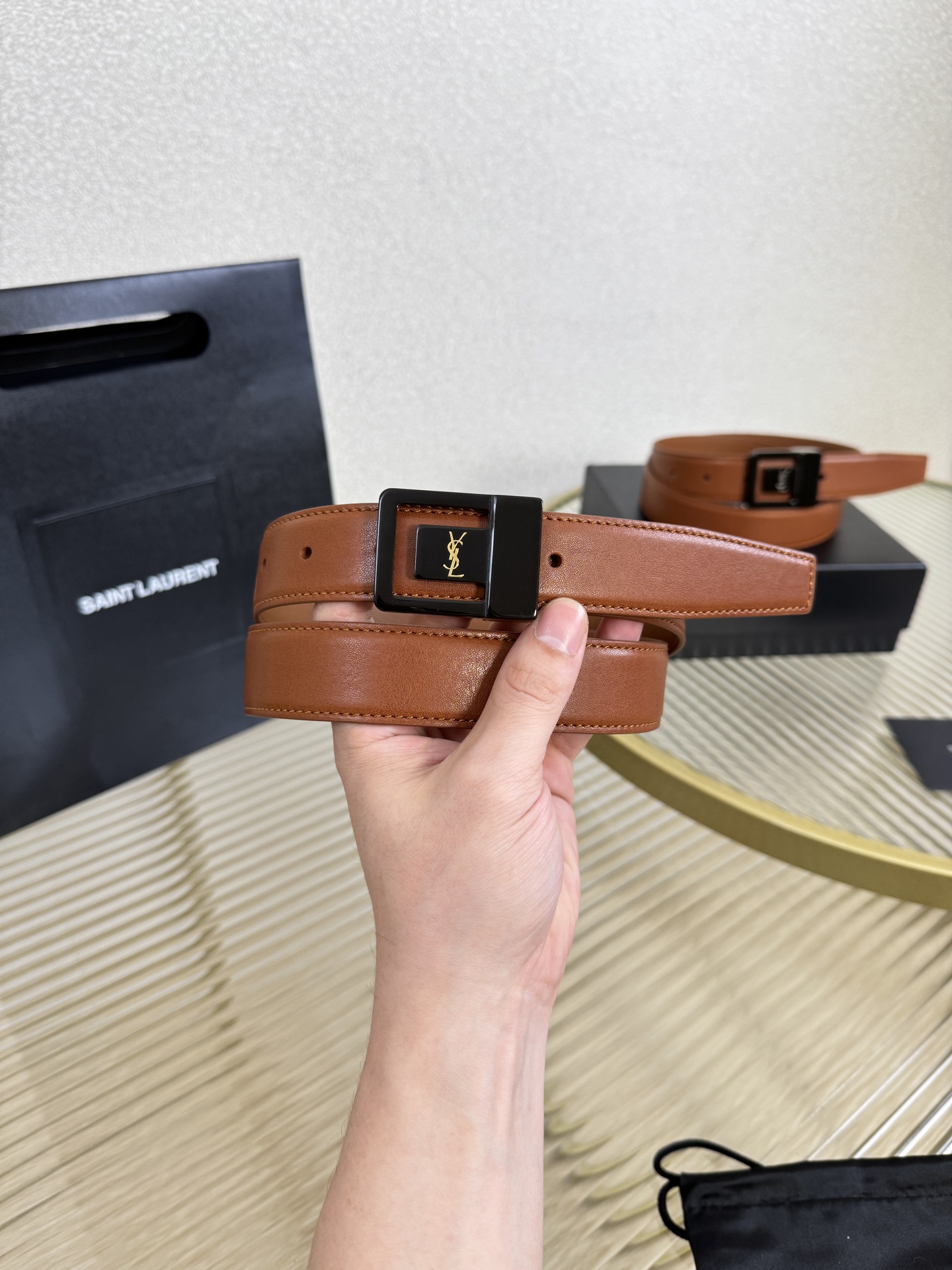 2025 开春秀款Saint Laurent 圣罗兰女士腰带皮带 原厂真金电渡扣头，意大利原厂皮，宽3.