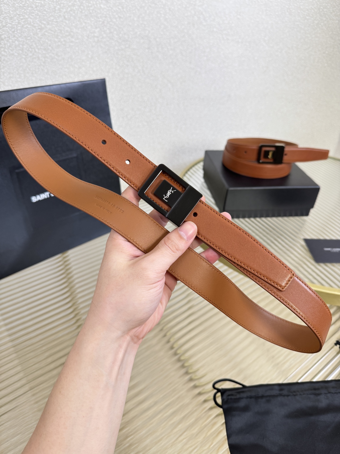 2025 开春秀款Saint Laurent 圣罗兰女士腰带皮带 原厂真金电渡扣头，意大利原厂皮，宽3.