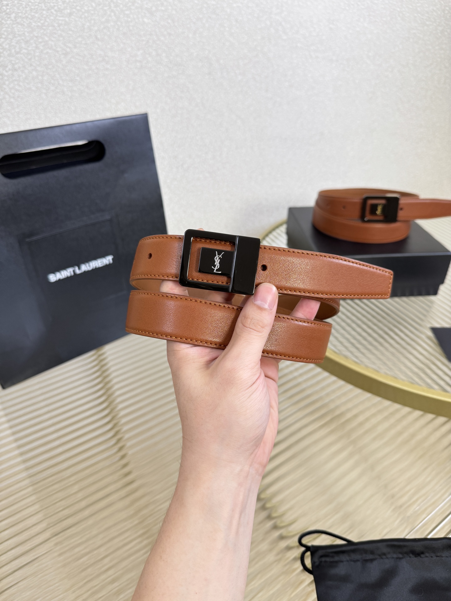 2025 开春秀款Saint Laurent 圣罗兰女士腰带皮带 原厂真金电渡扣头，意大利原厂皮，宽3.