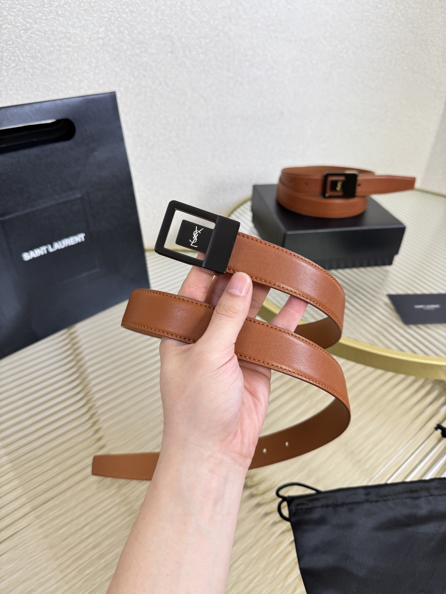 2025 开春秀款Saint Laurent 圣罗兰女士腰带皮带 原厂真金电渡扣头，意大利原厂皮，宽3.