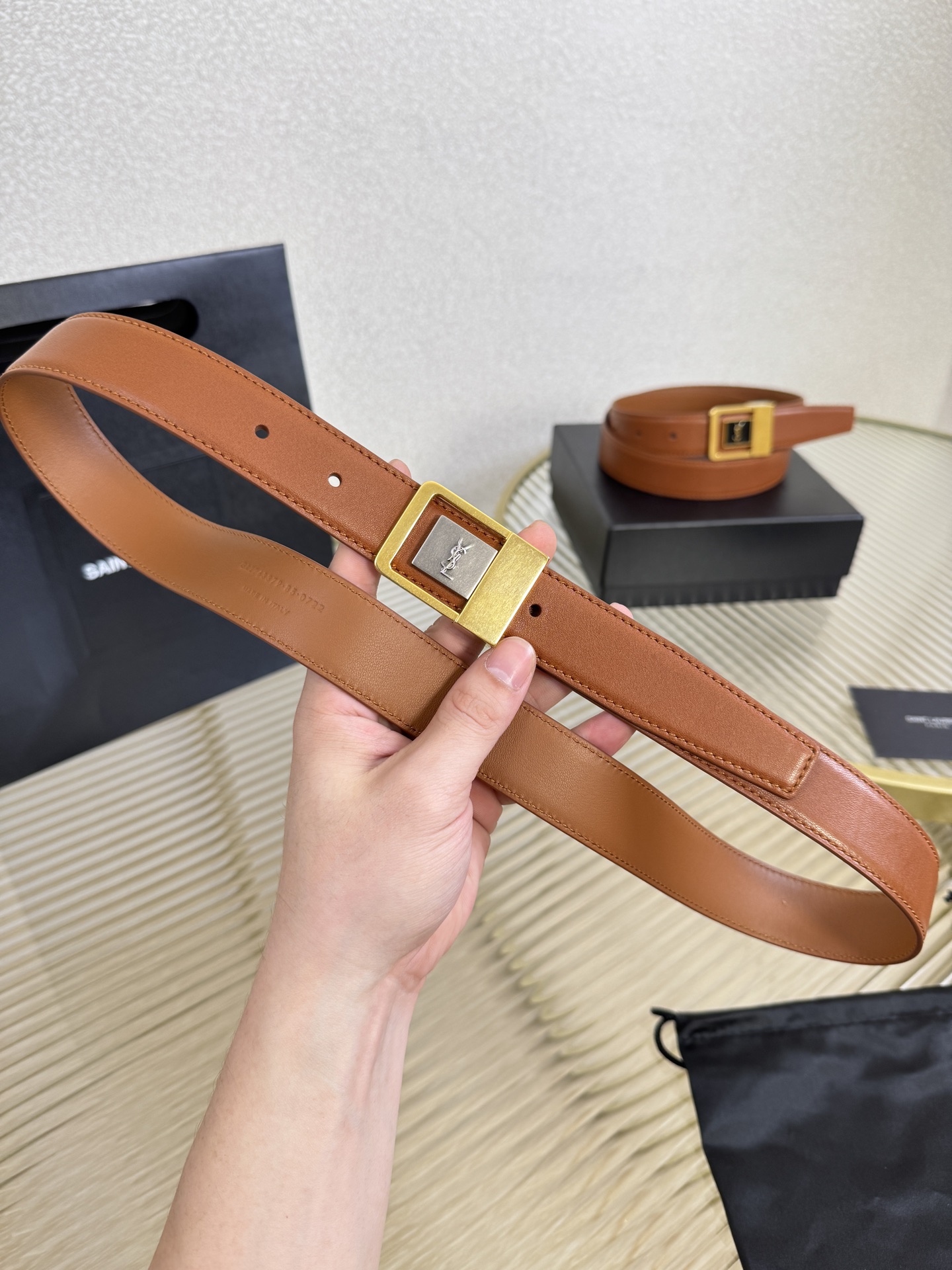 2025 开春秀款Saint Laurent 圣罗兰女士腰带皮带 原厂真金电渡扣头，意大利原厂皮，宽3.