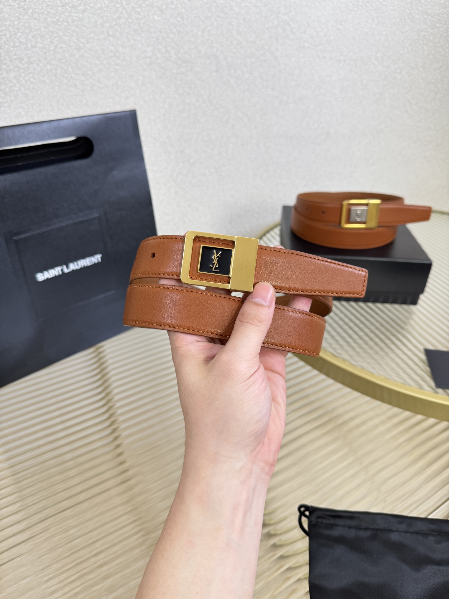 2025 开春秀款Saint Laurent 圣罗兰女士腰带皮带 原厂真金电渡扣头，意大利原厂皮，宽3.