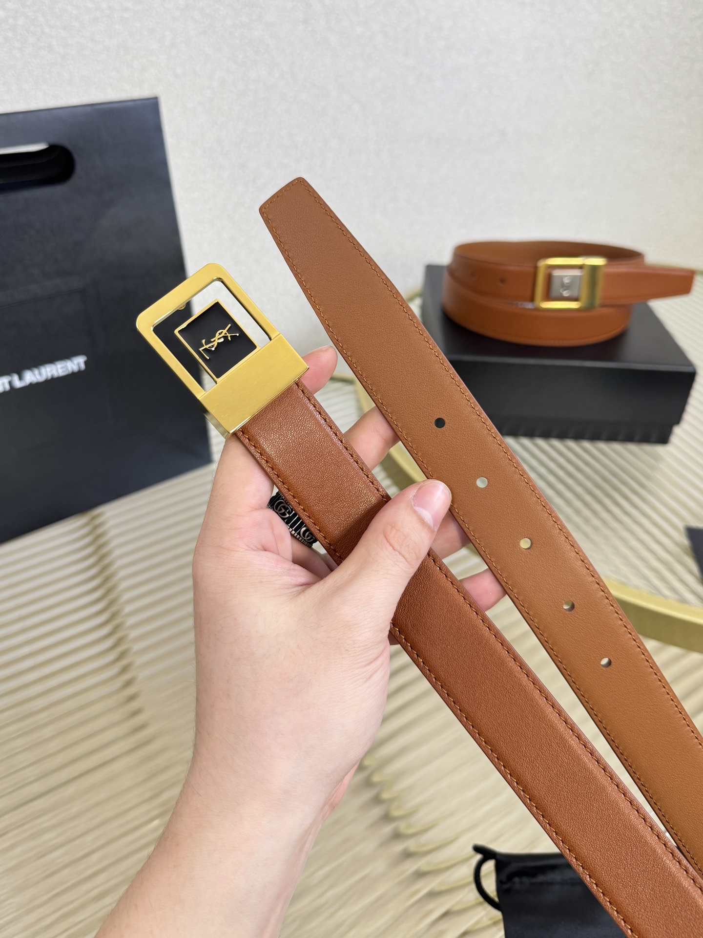 2025 开春秀款Saint Laurent 圣罗兰女士腰带皮带 原厂真金电渡扣头，意大利原厂皮，宽3.