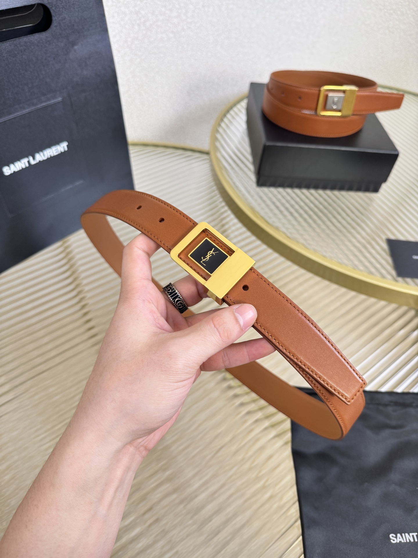 2025 开春秀款Saint Laurent 圣罗兰女士腰带皮带 原厂真金电渡扣头，意大利原厂皮，宽3.