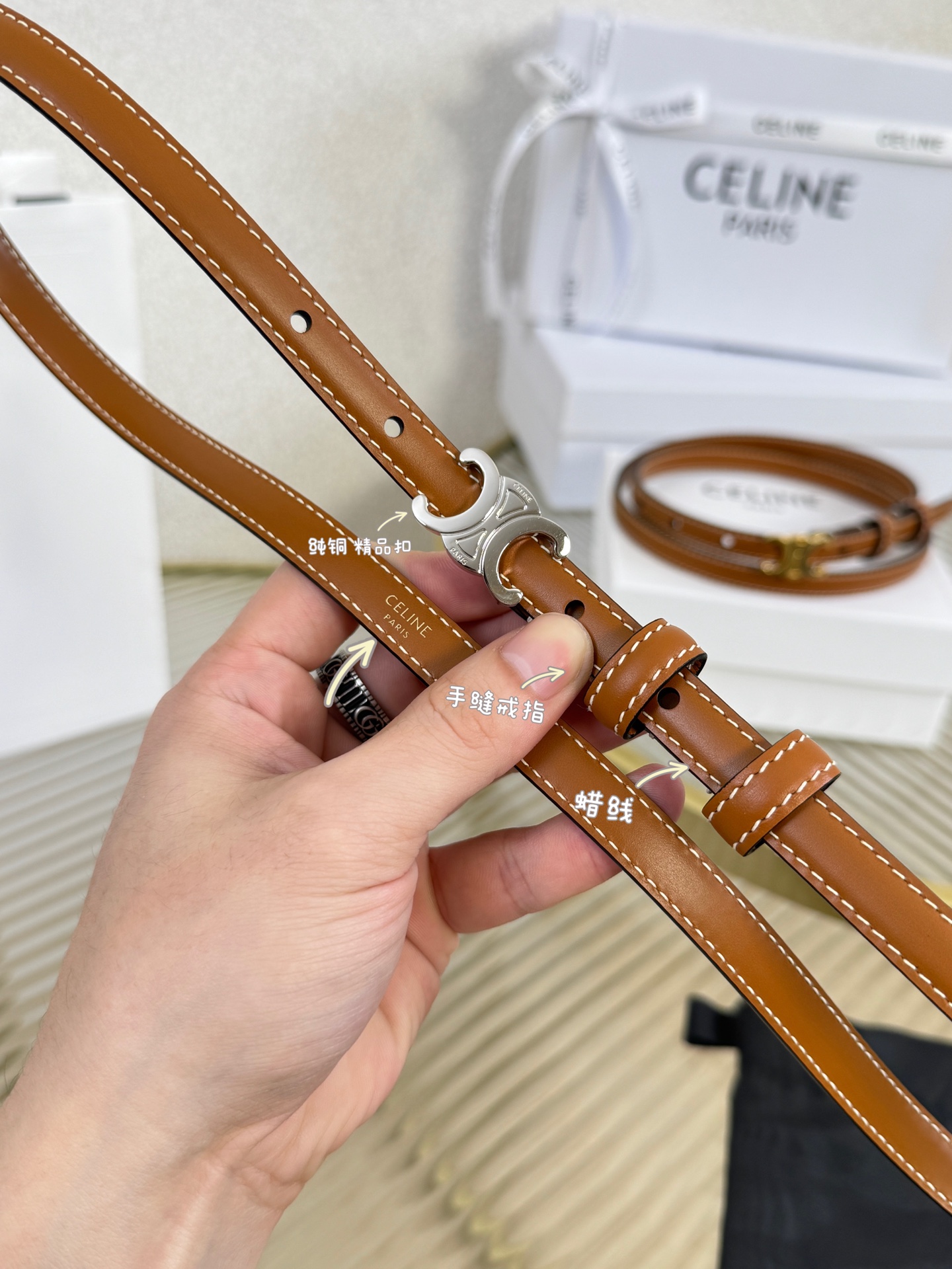 赛琳女装原单新款宽度:1.3cm精品凯旋门铜扣，正品复刻进口精选优质头层小牛皮，全粒面小牛皮，正版烫金l