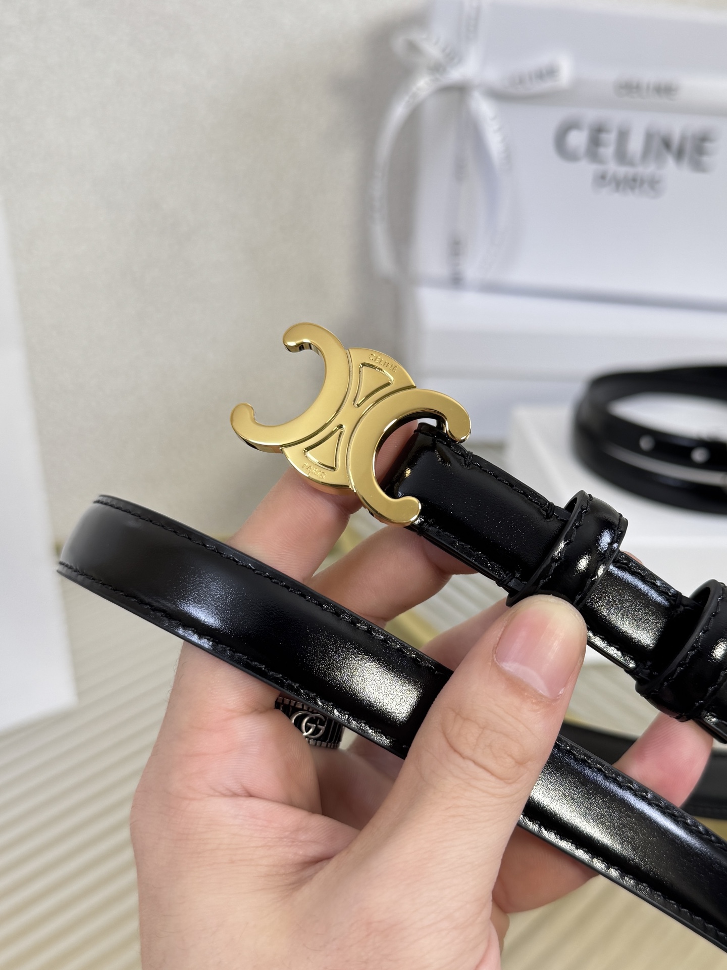 赛琳女装原单新款宽度:1.8cm精品凯旋门铜扣，正品复刻进口精选优质头层小牛皮，全粒面小牛皮，正版烫金l