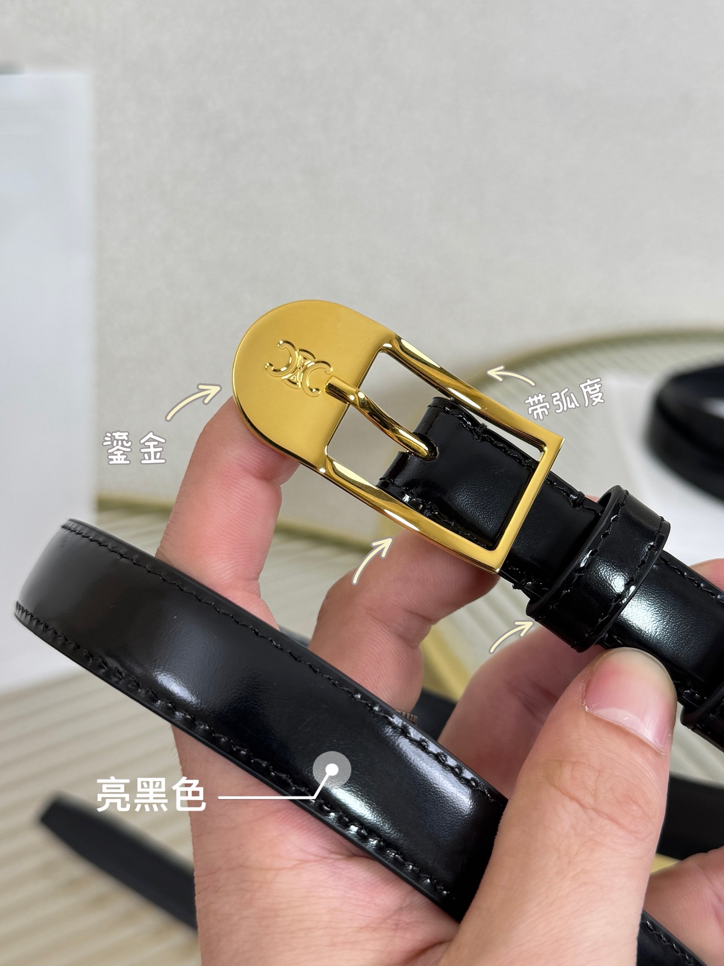 赛琳女装原单新款宽度:1.8cm精品凯旋门铜扣，正品复刻进口精选优质头层小牛皮，全粒面小牛皮，正版烫金l