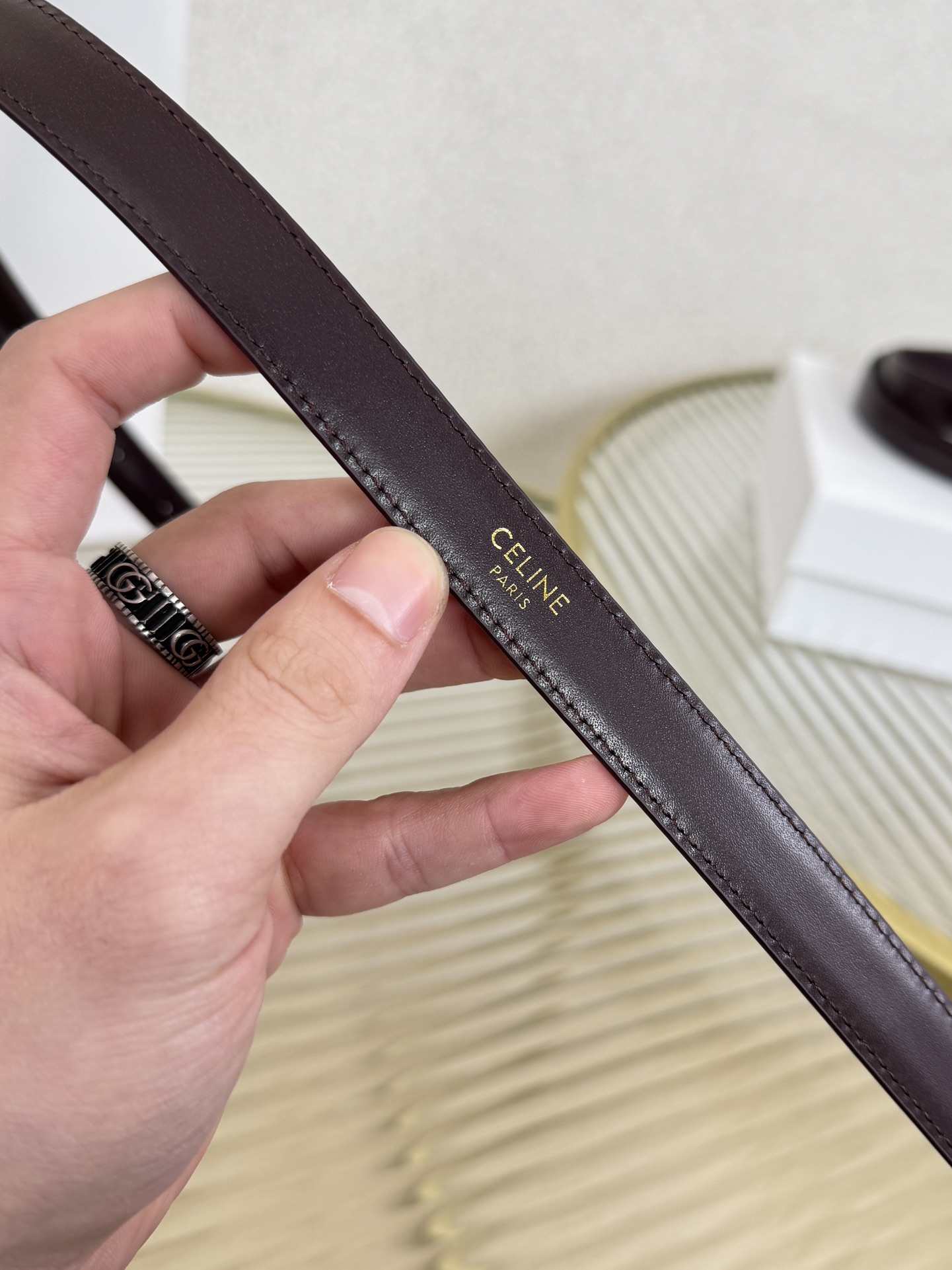 赛琳女装原单新款宽度:1.8cm精品凯旋门铜扣，正品复刻进口精选优质头层小牛皮，全粒面小牛皮，正版烫金l