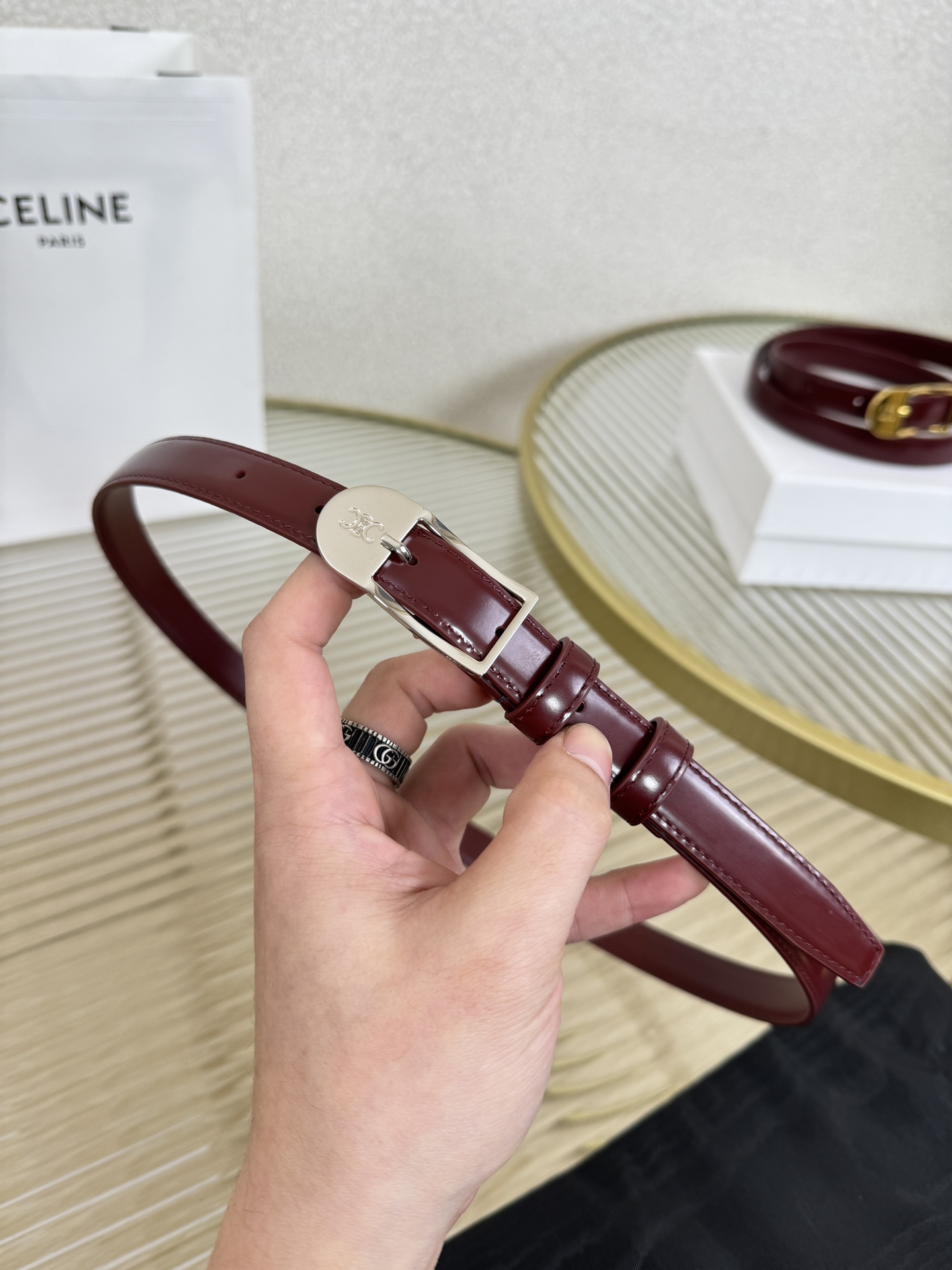 赛琳女装原单新款宽度:1.8cm精品凯旋门铜扣，正品复刻进口精选优质头层小牛皮，全粒面小牛皮，正版烫金l