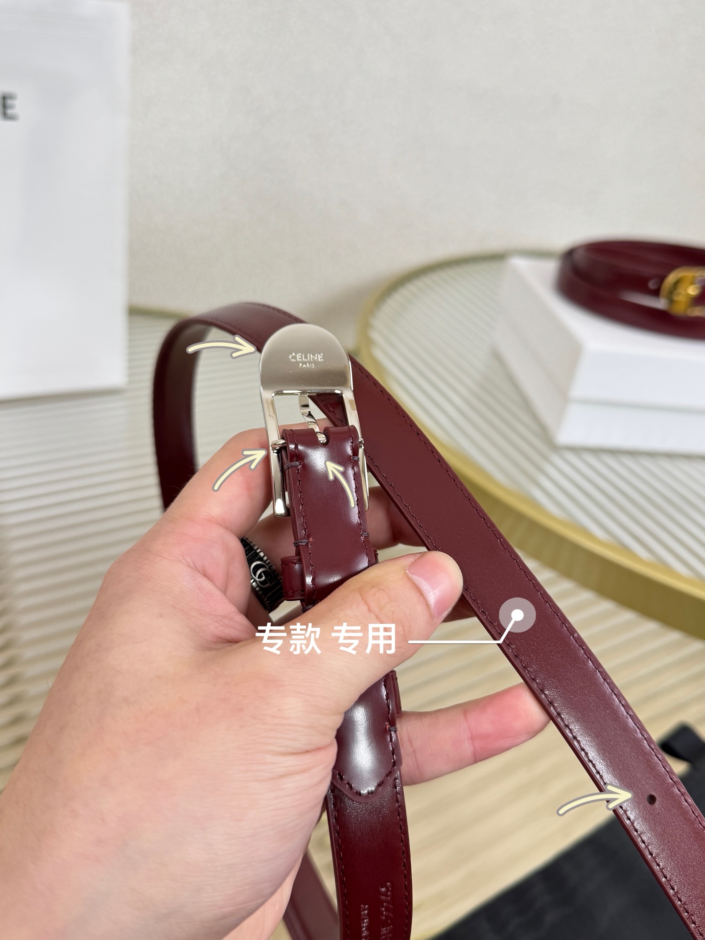 赛琳女装原单新款宽度:1.8cm精品凯旋门铜扣，正品复刻进口精选优质头层小牛皮，全粒面小牛皮，正版烫金l