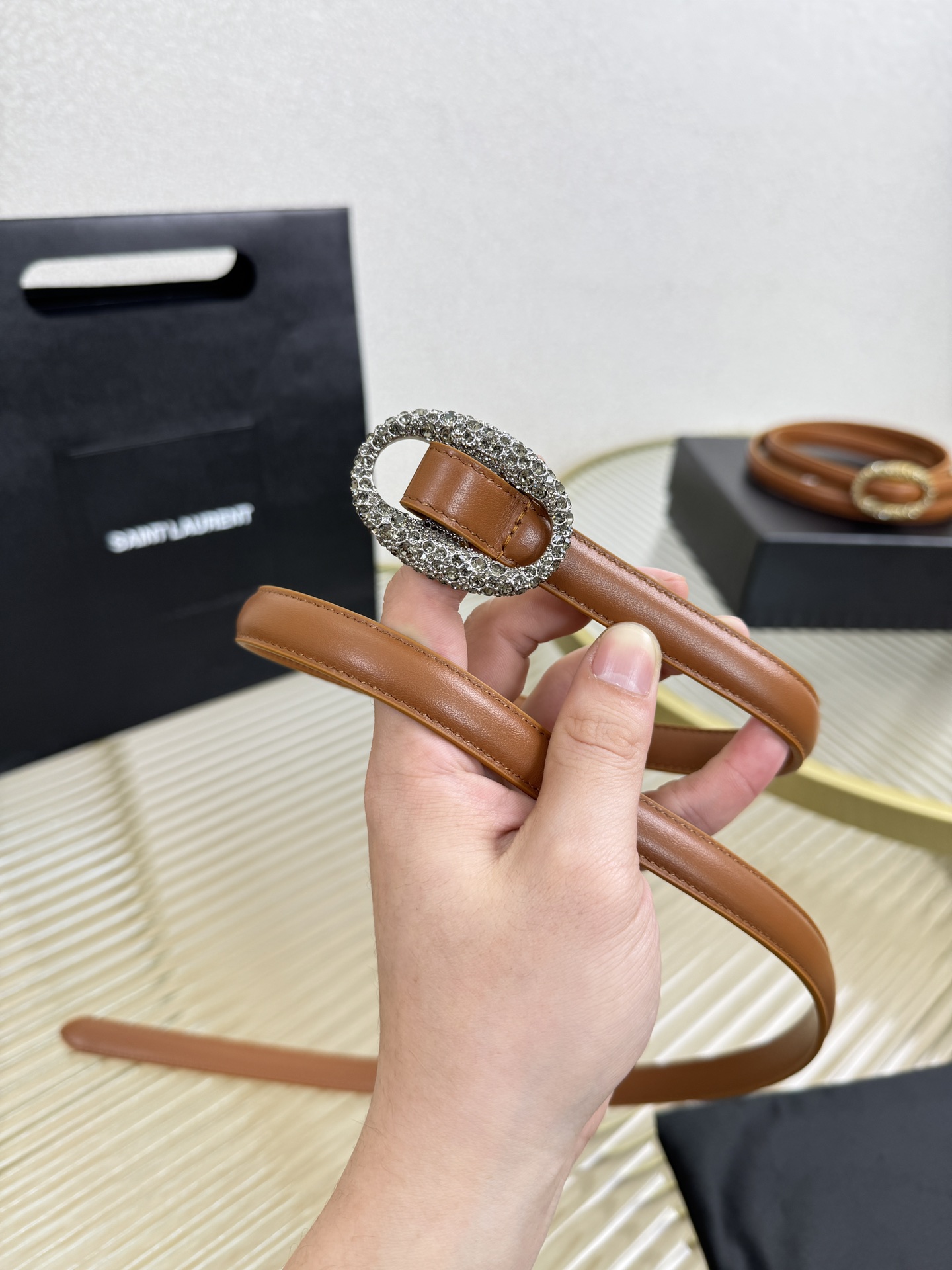 2026 开春秀款Saint Laurent 圣罗兰女士腰带皮带 原厂真金电渡扣头，意大利原厂皮，宽1.