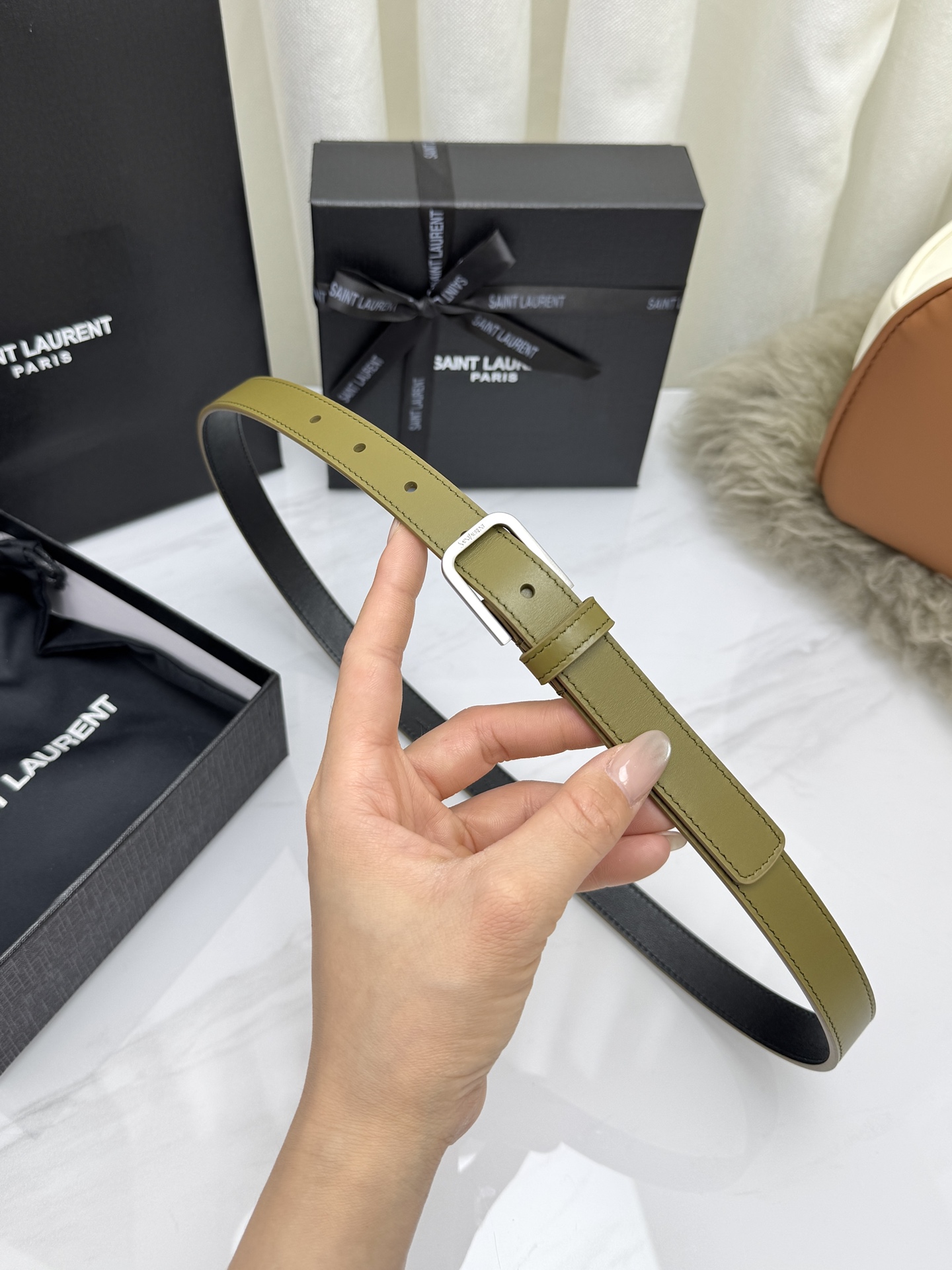 Saint Laurent 圣罗兰女士腰带皮带 原厂真金电渡扣头，意大利原厂皮，宽2.0cm，代购级。
