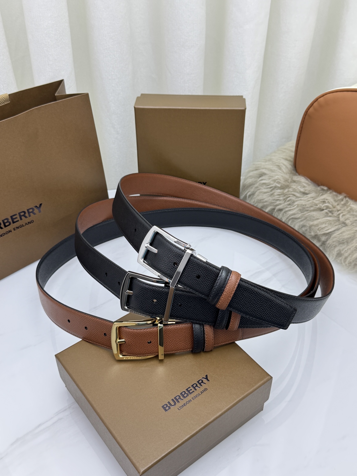 Burberry Reversible Leather Belt 