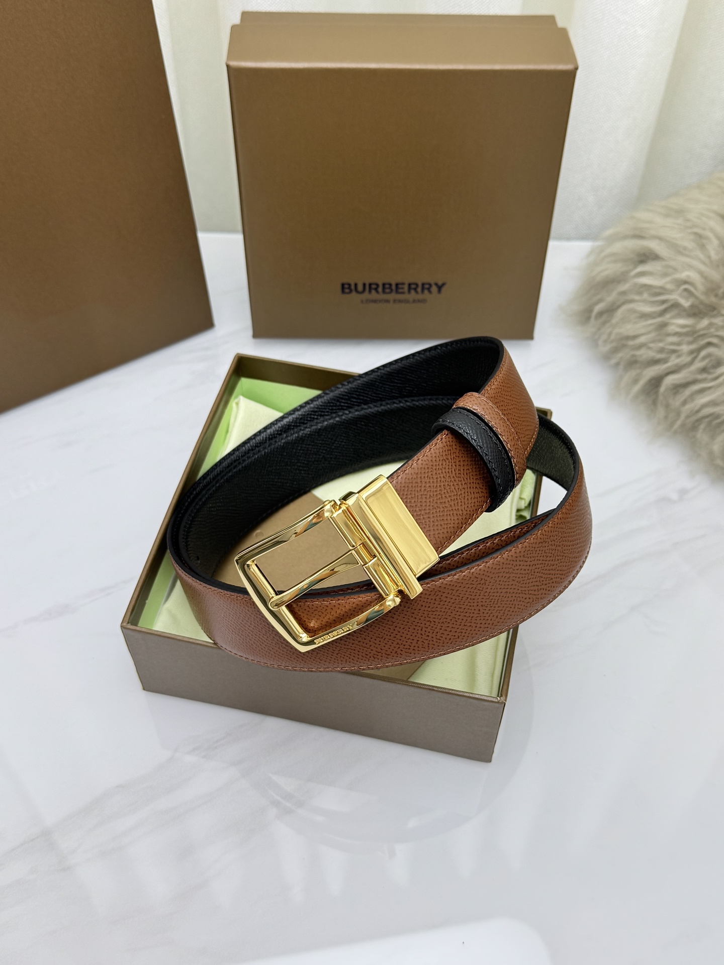 Burberry Reversible Leather Belt 