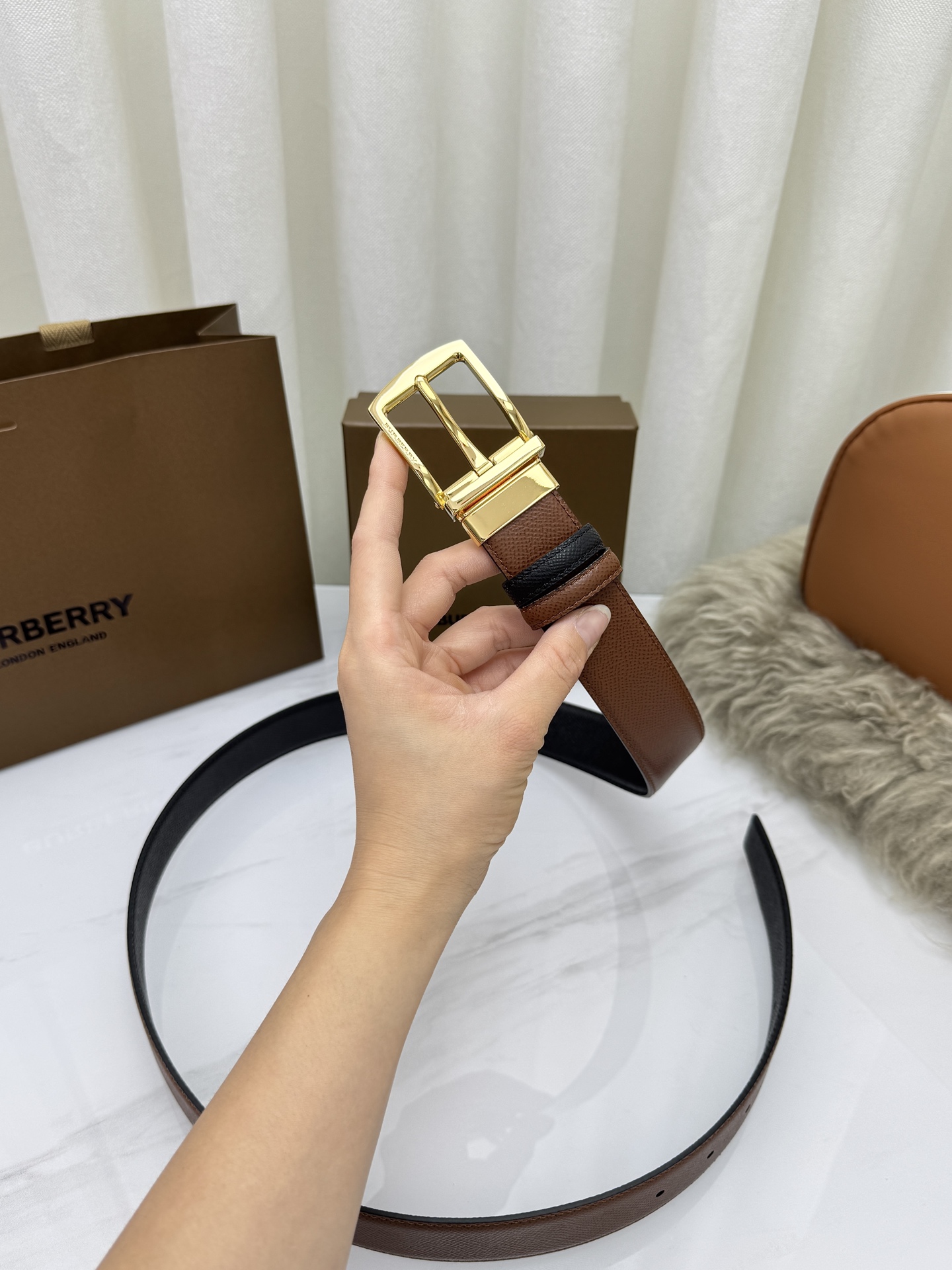 Burberry Reversible Leather Belt 