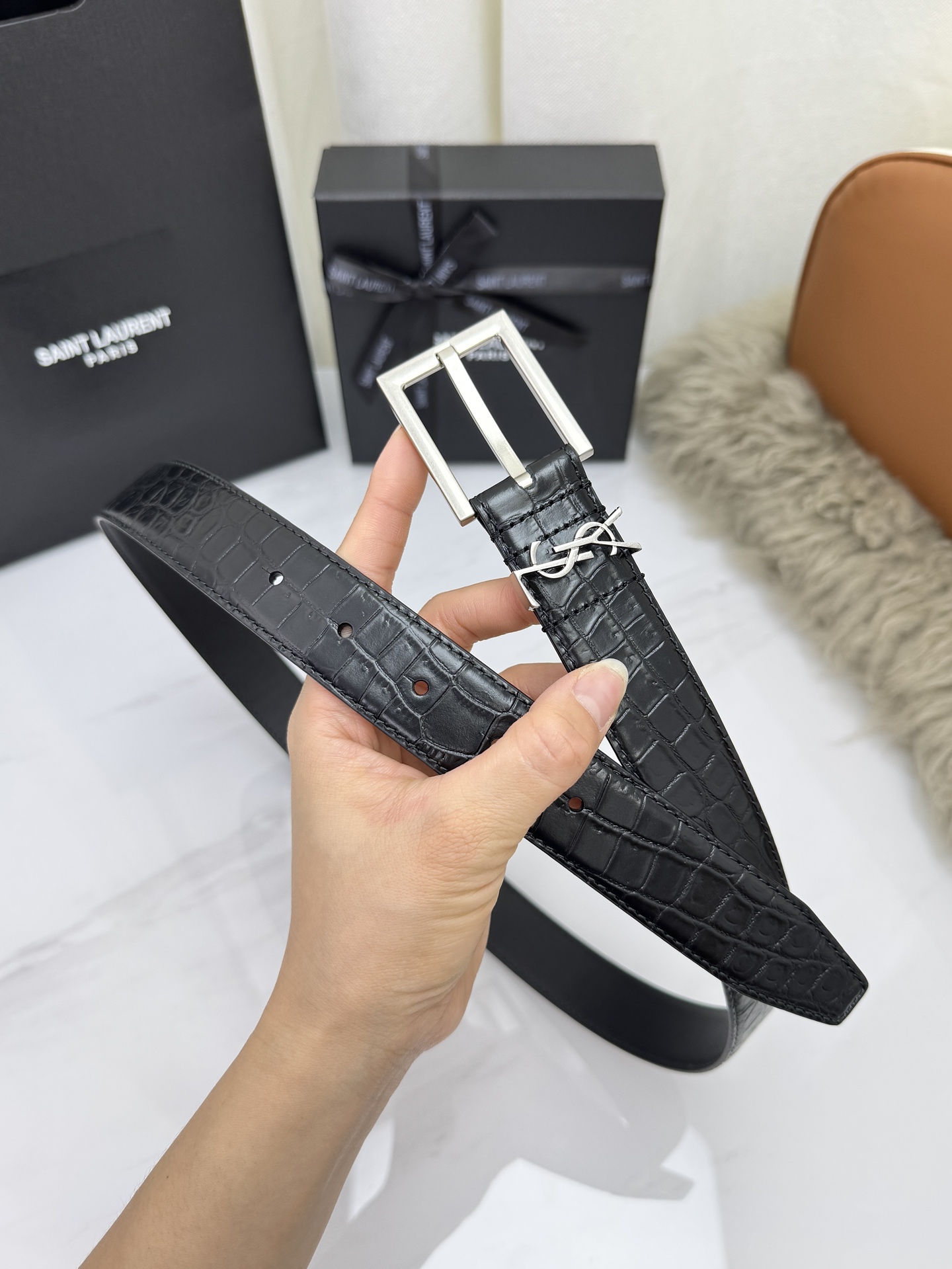Saint Laurent 圣罗兰女士腰带皮带 原厂真金电渡扣头，意大利原厂皮，宽3.0cm，代购级。