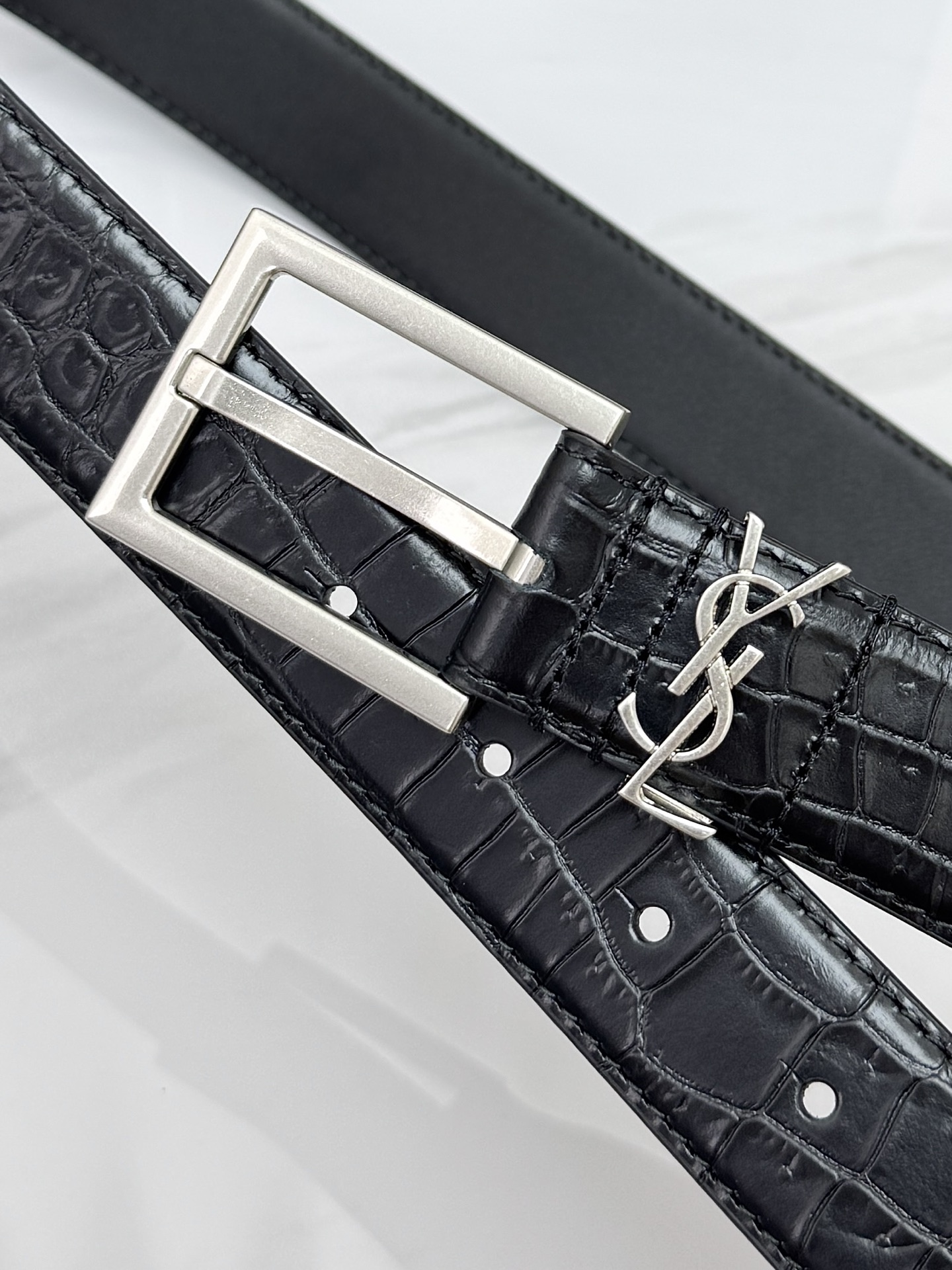 Saint Laurent 圣罗兰女士腰带皮带 原厂真金电渡扣头，意大利原厂皮，宽3.0cm，代购级。