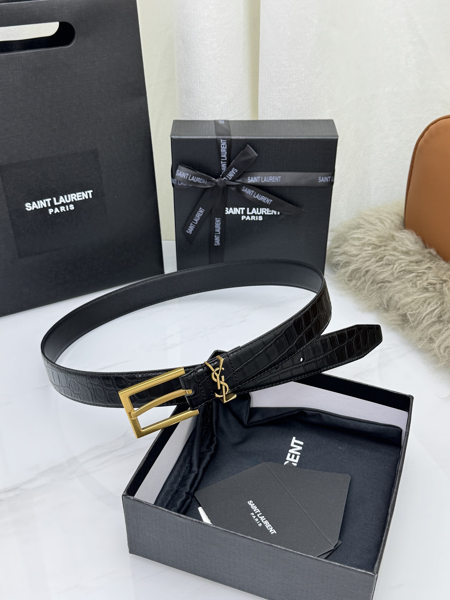 Saint Laurent 圣罗兰女士腰带皮带 原厂真金电渡扣头，意大利原厂皮，宽3.0cm，代购级。