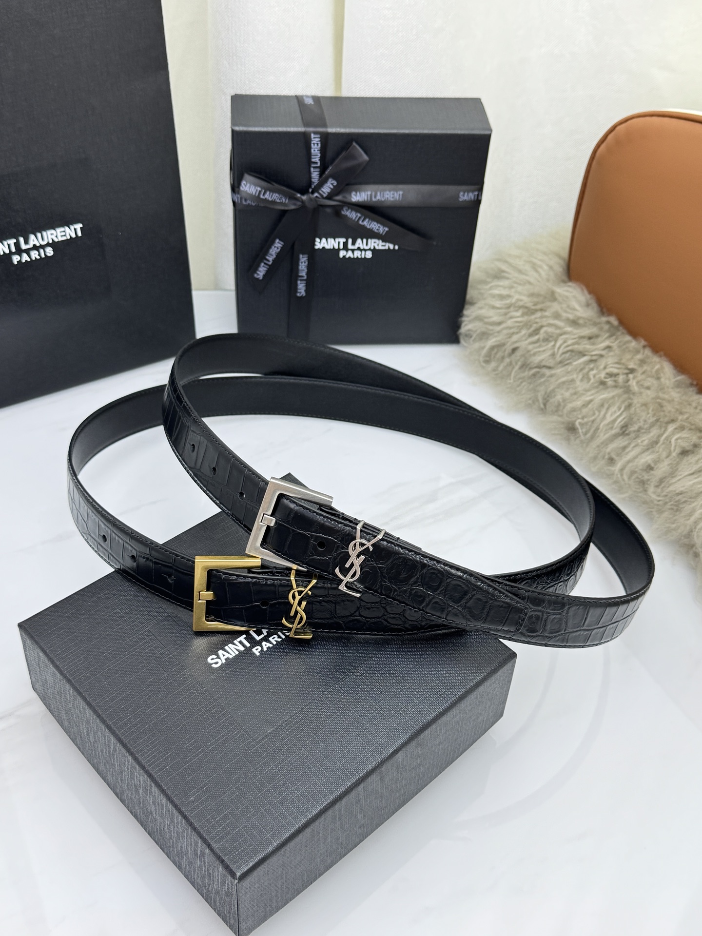 Saint Laurent 圣罗兰女士腰带皮带 原厂真金电渡扣头，意大利原厂皮，宽3.0cm，代购级。