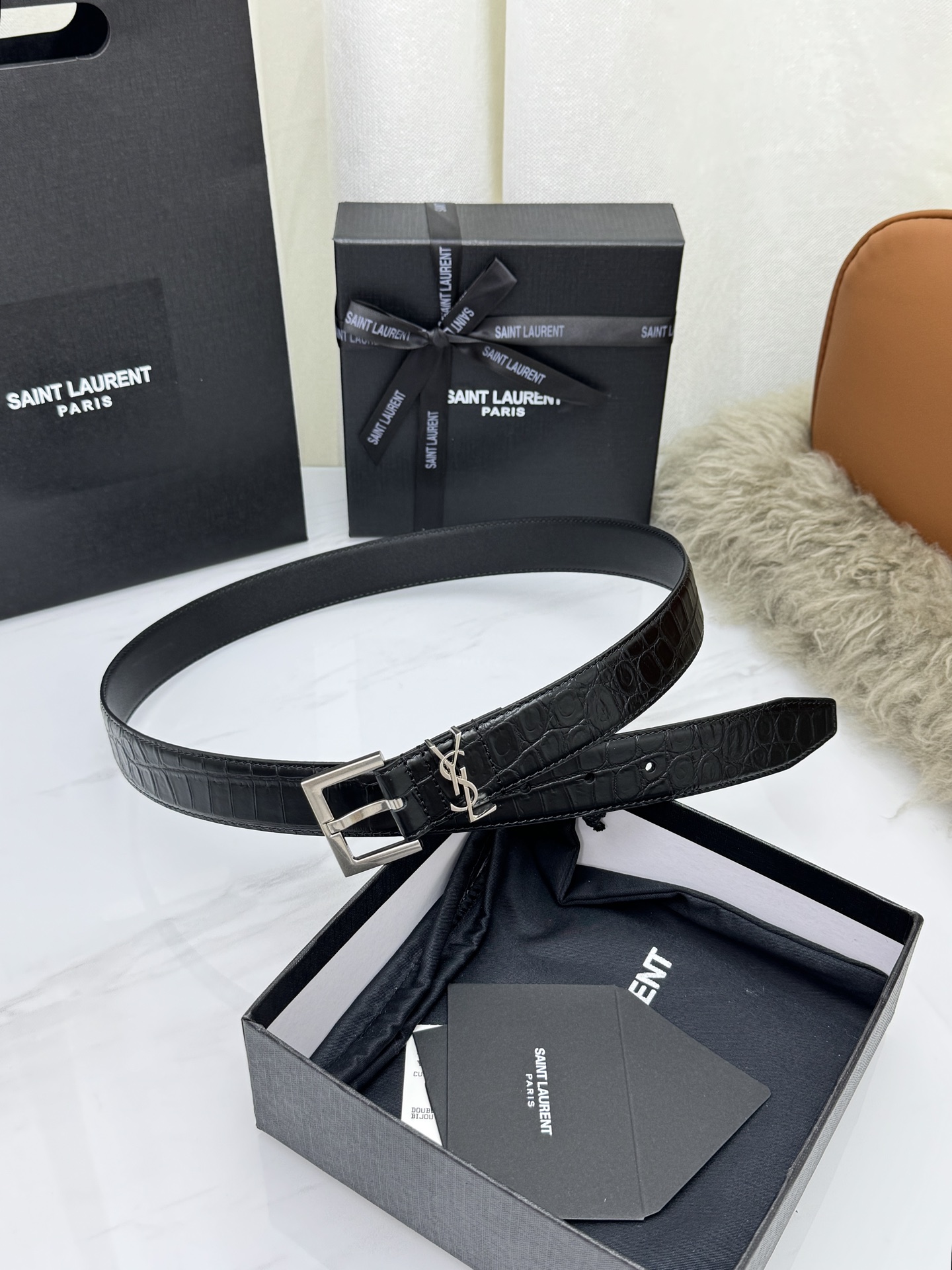 Saint Laurent 圣罗兰女士腰带皮带 原厂真金电渡扣头，意大利原厂皮，宽3.0cm，代购级。