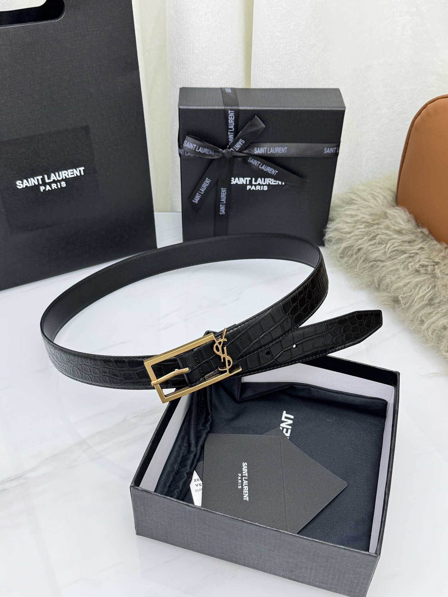 Saint Laurent 圣罗兰女士腰带皮带 原厂真金电渡扣头，意大利原厂皮，宽3.0cm，代购级。