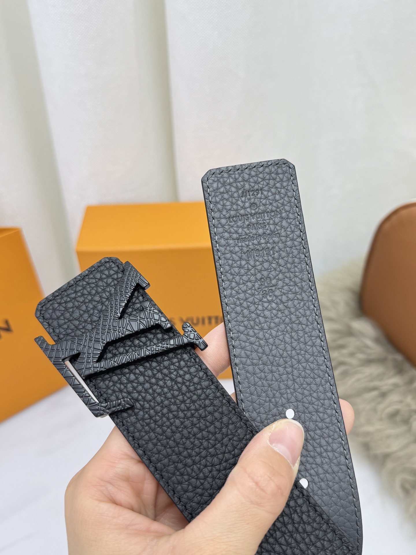 Louis Vuitton Men Taurillon Leather Belt LV