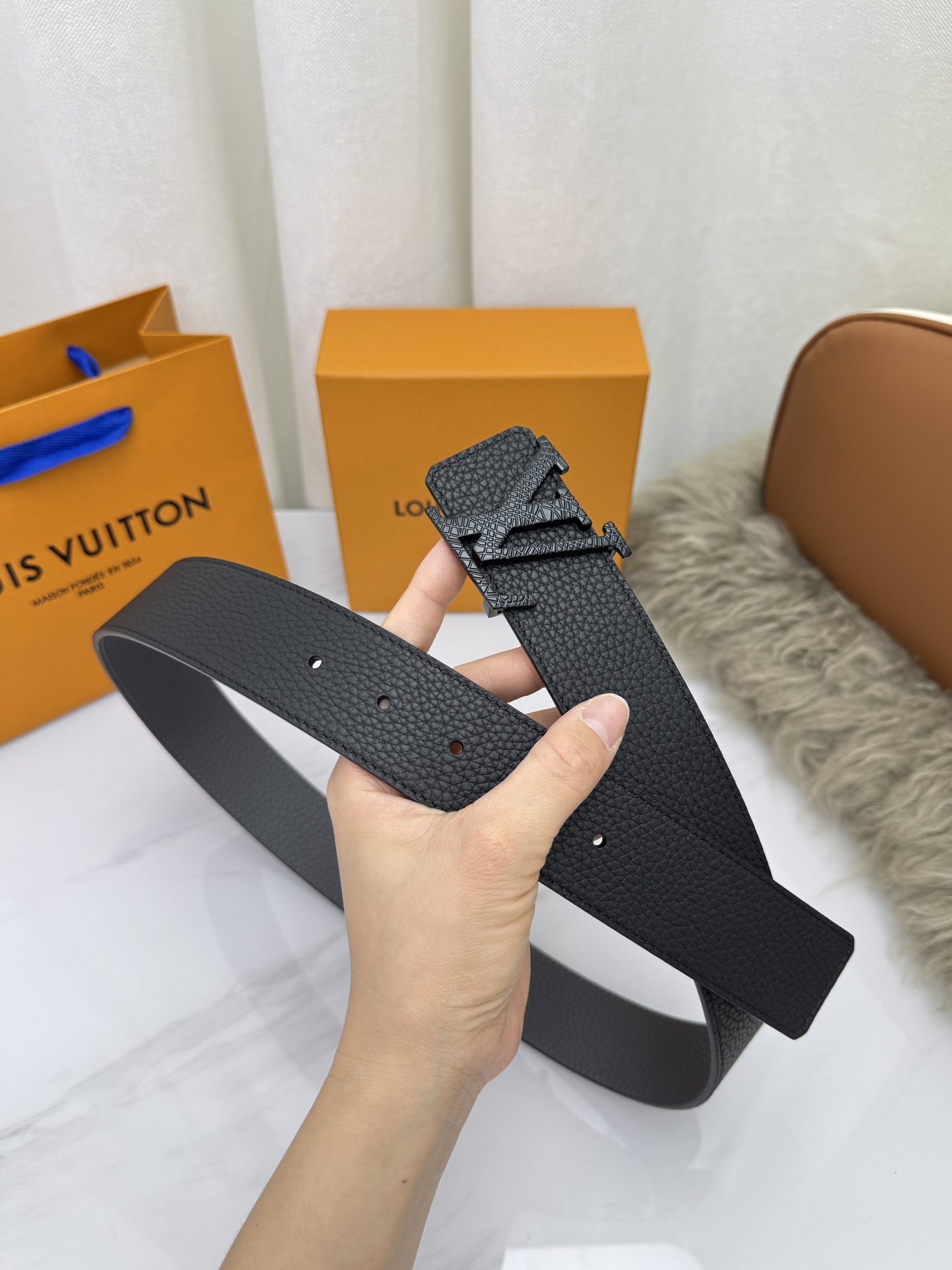 Louis Vuitton Men Taurillon Leather Belt LV