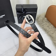 Saint Laurent 圣罗兰女士腰带皮带 原厂真金电渡扣头,意大利原厂皮,宽2.0cm,代购级。 Saint Laurent 圣罗兰女士腰带皮带 原厂真金电渡扣头,意大利原厂皮,宽2.0cm,代购级。