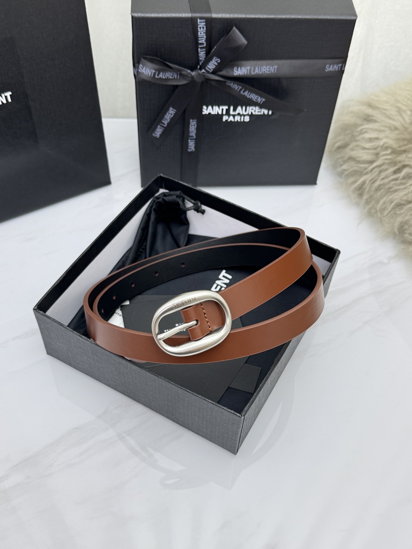 Saint Laurent 圣罗兰女士腰带皮带 原厂真金电渡扣头，意大利原厂皮，宽2.0cm，代购级。