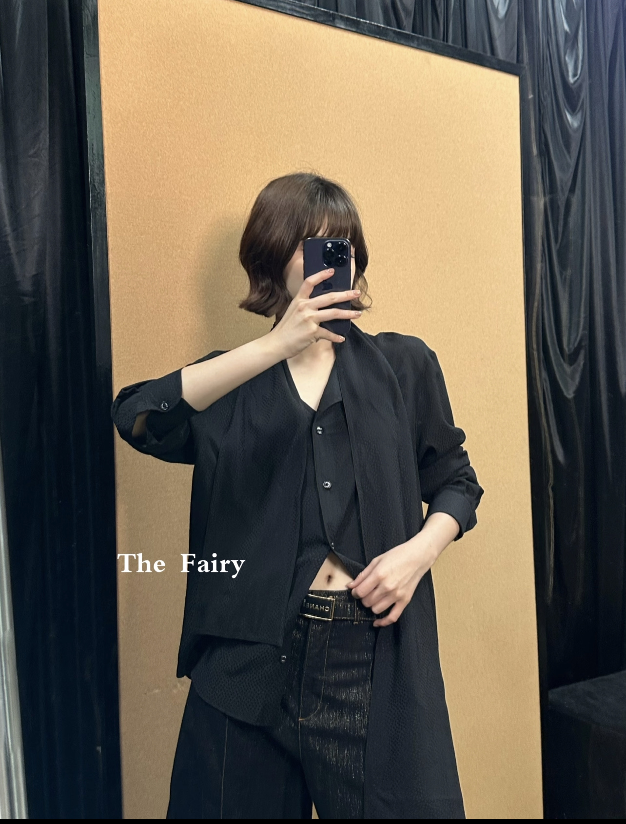 小香 26春夏新款 暗纹飘带衬衫 领口飘带可系蝴蝶结或自然垂下 法式优雅氛围感满分 舒适又精致 日常都能