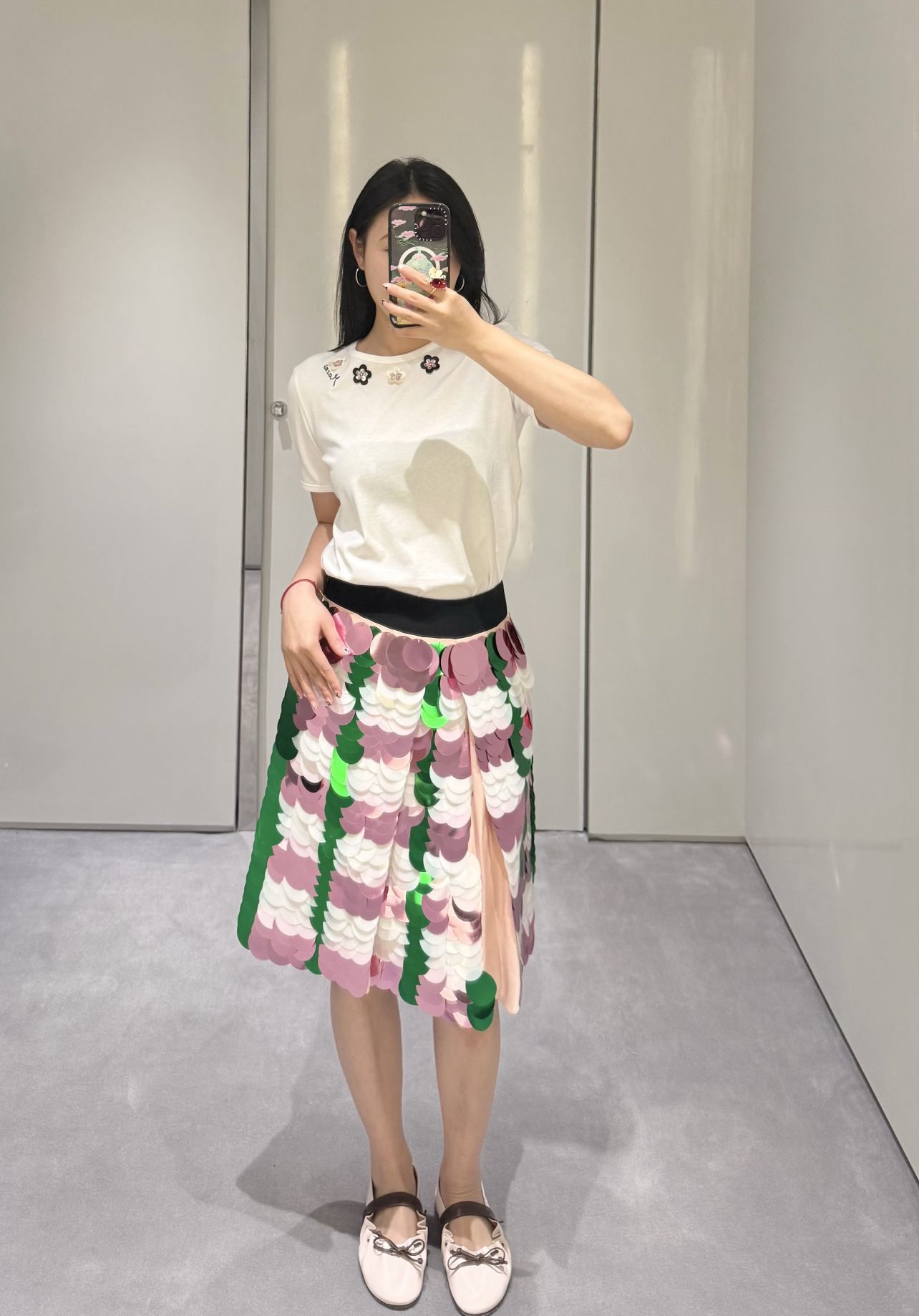 Marn 26夏季新款 花朵短袖T 领口点缀黑白花朵刺绣 细节精致 右肩”Marn品牌刺绣 辨识度满分 
